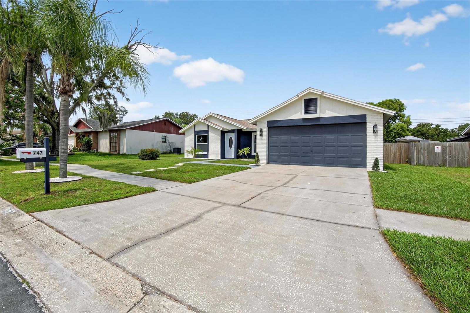 Image 3 of 91 For 747 Stillview Circle