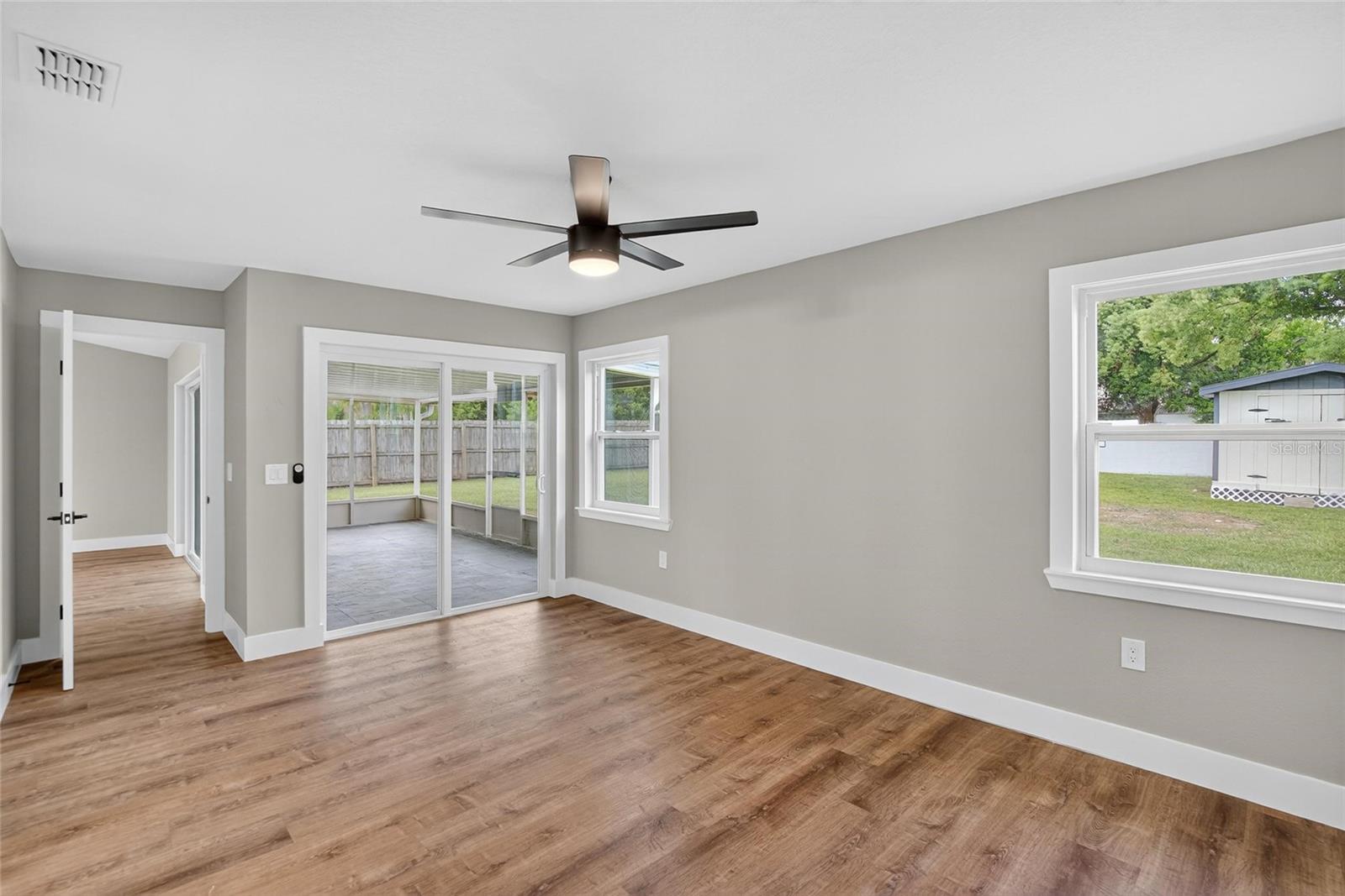 Image 30 of 91 For 747 Stillview Circle