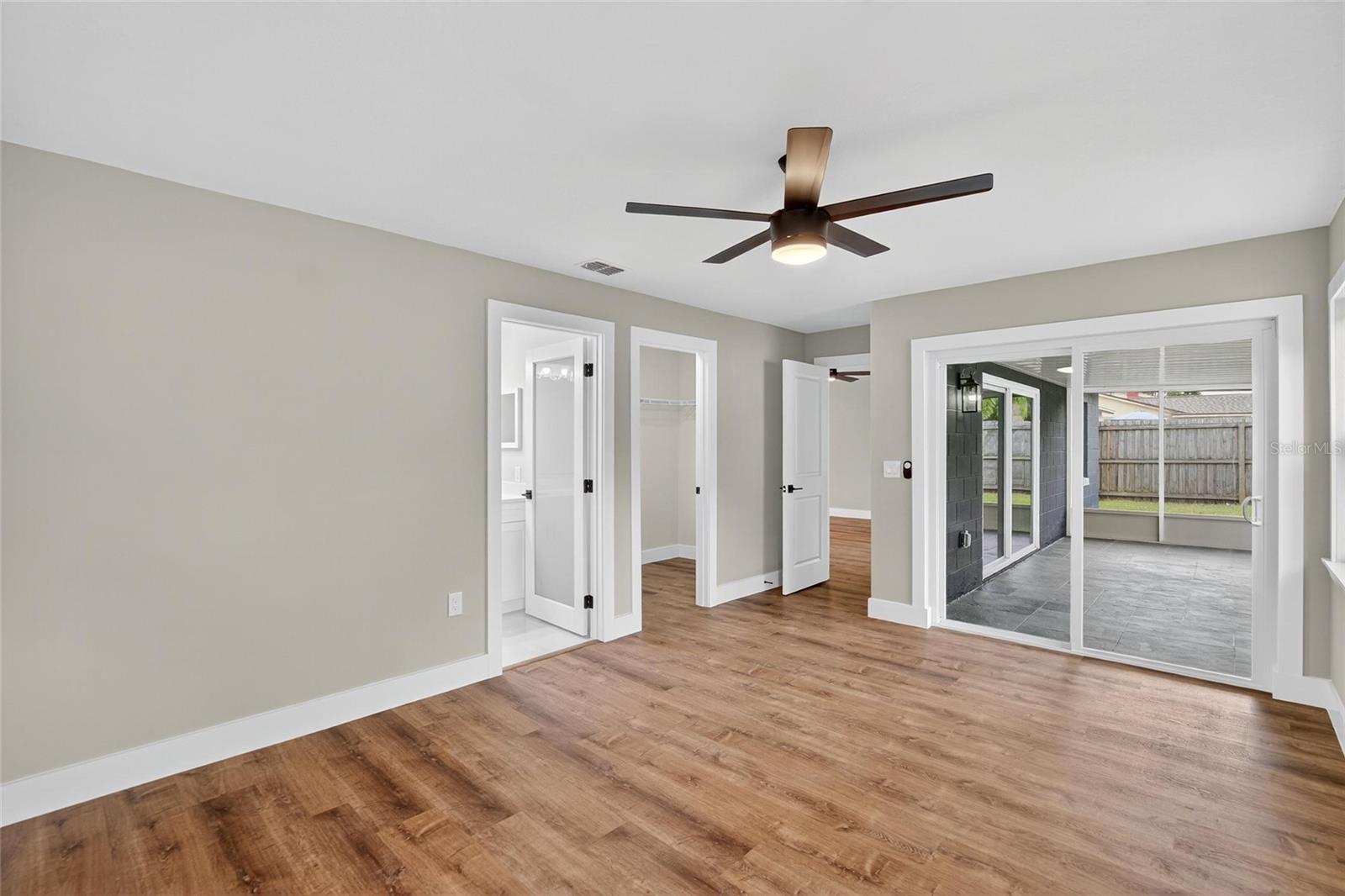 Image 34 of 91 For 747 Stillview Circle