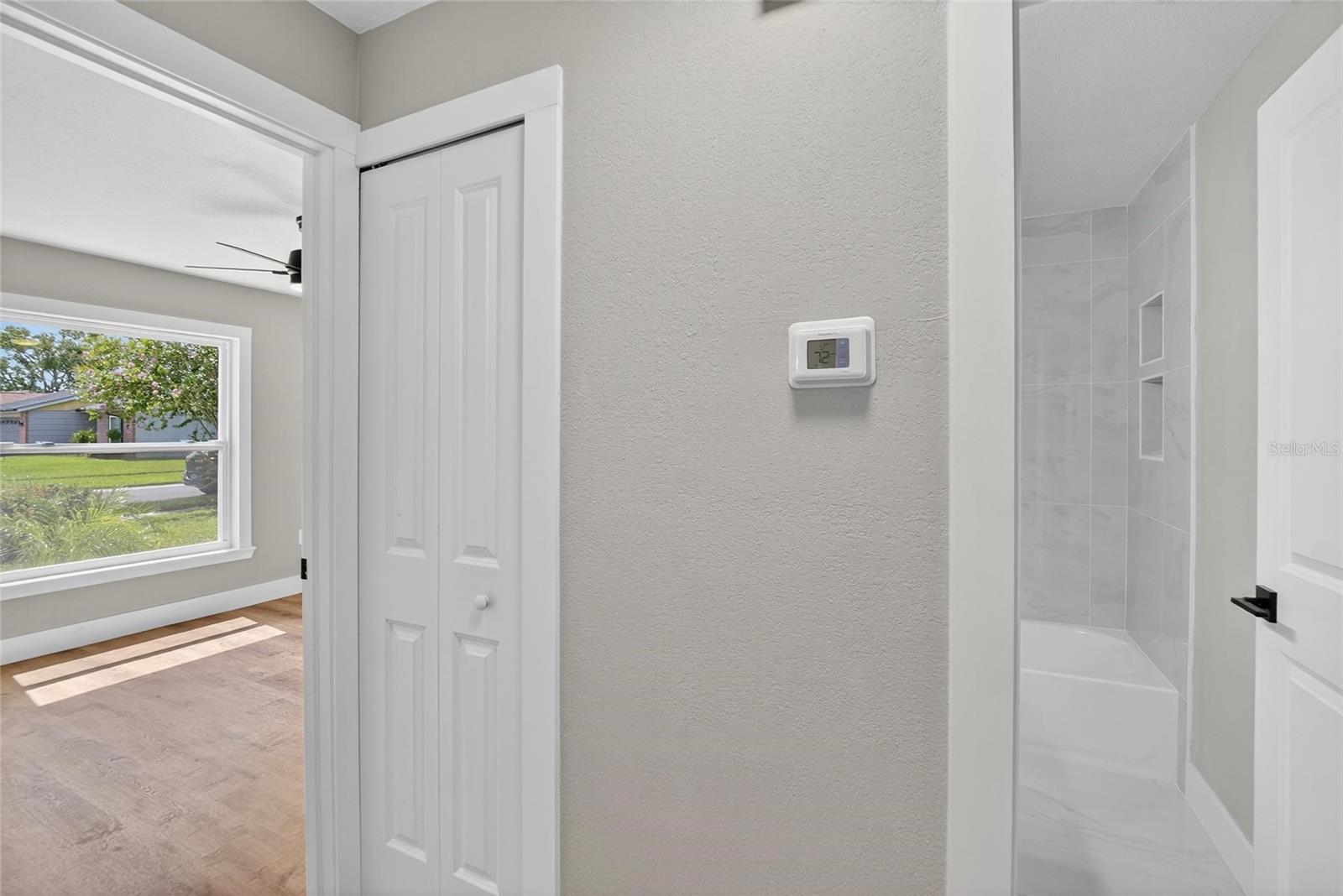 Image 39 of 91 For 747 Stillview Circle