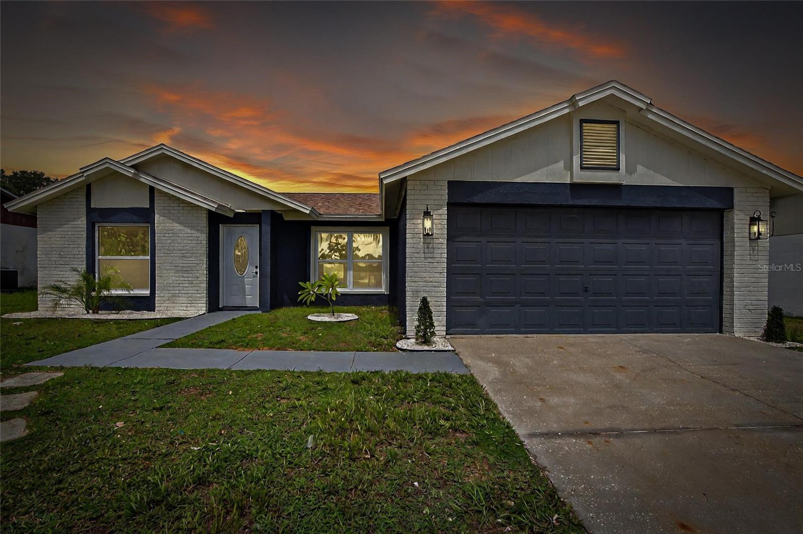 Image 4 of 91 For 747 Stillview Circle