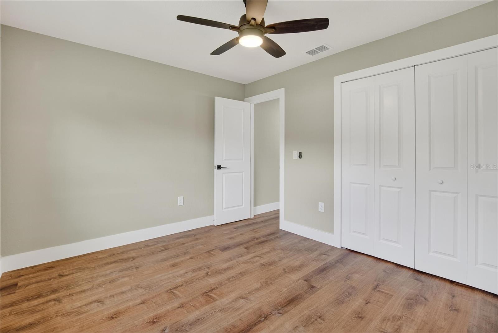 Image 44 of 91 For 747 Stillview Circle