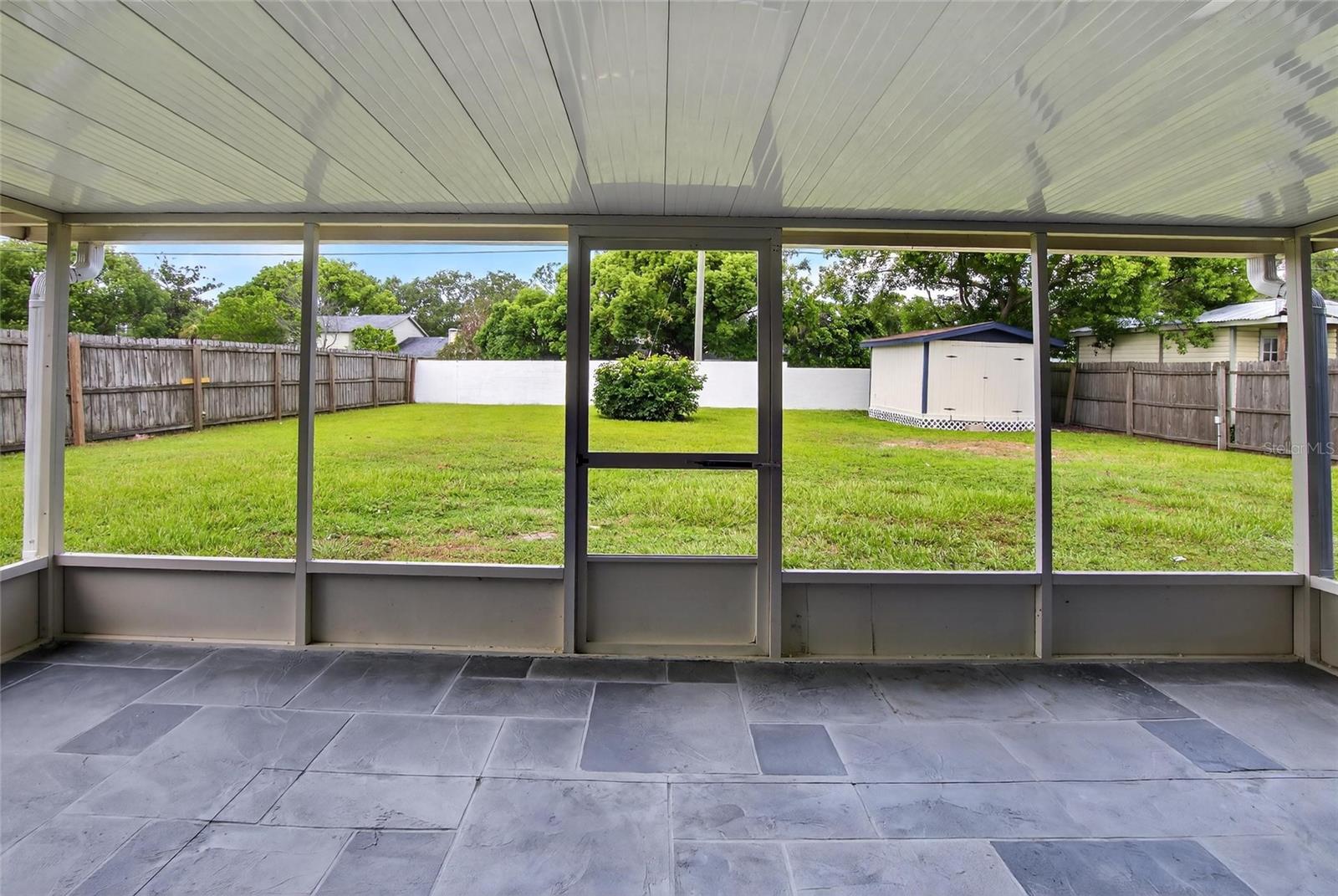 Image 54 of 91 For 747 Stillview Circle