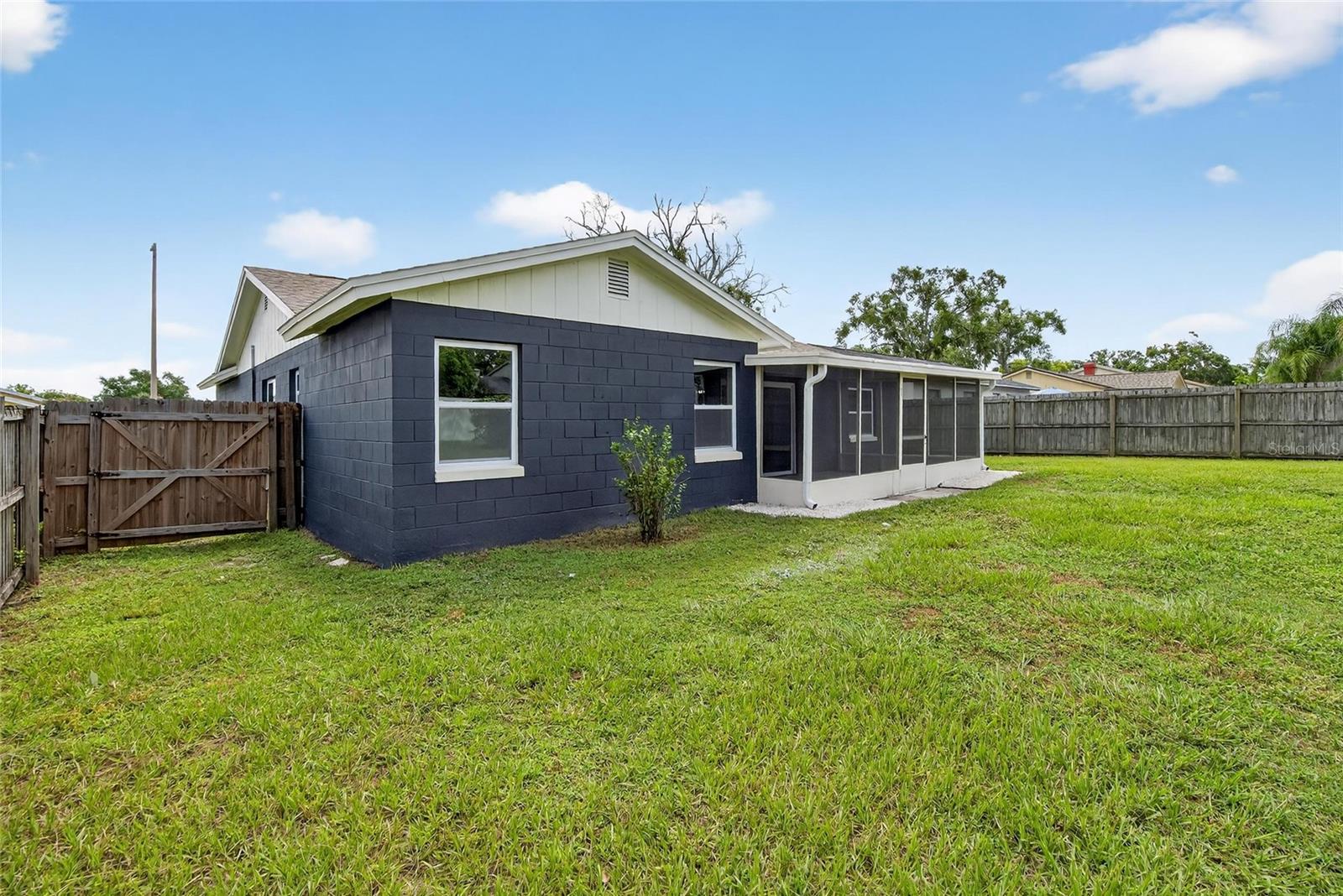 Image 62 of 91 For 747 Stillview Circle
