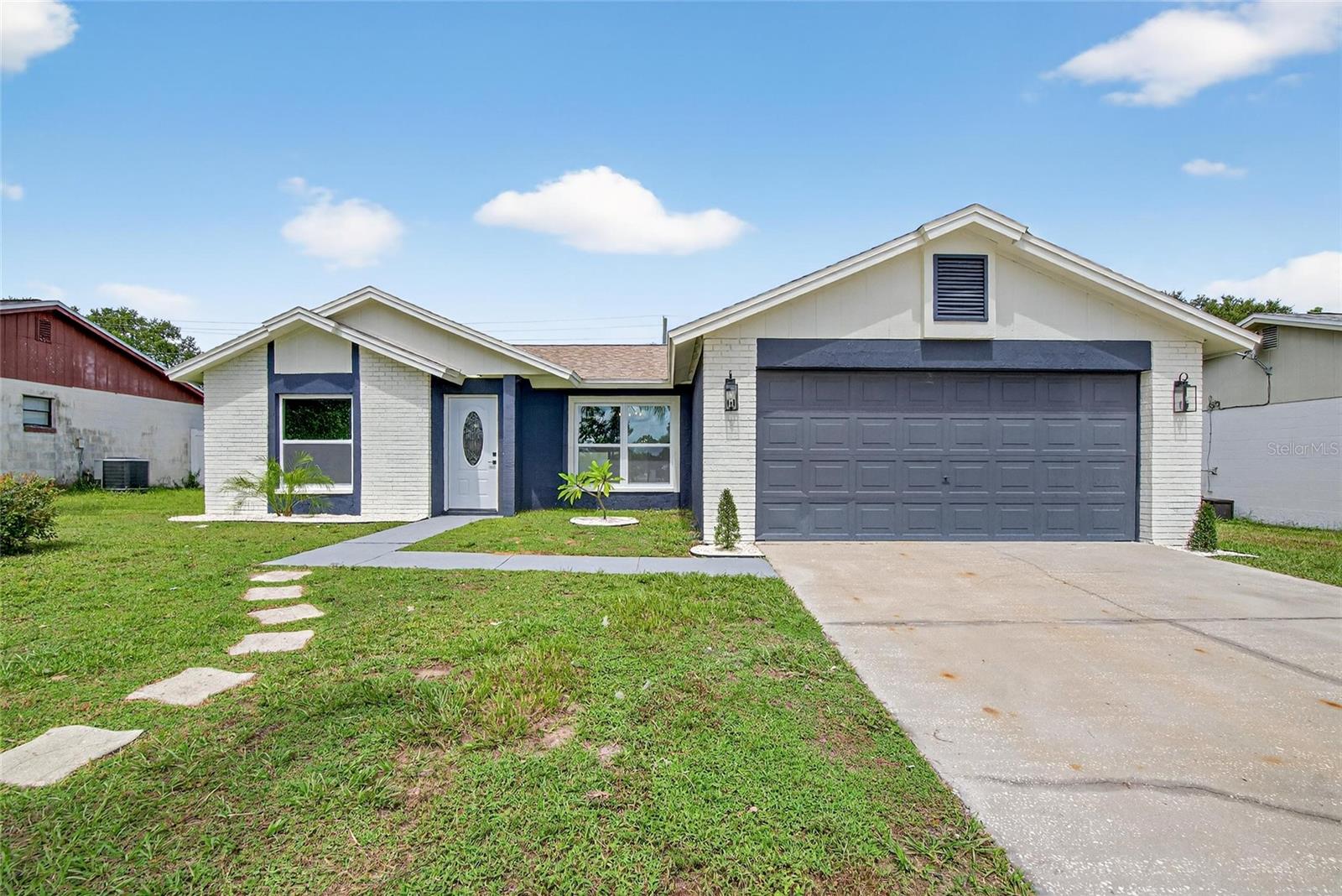 Image 68 of 91 For 747 Stillview Circle