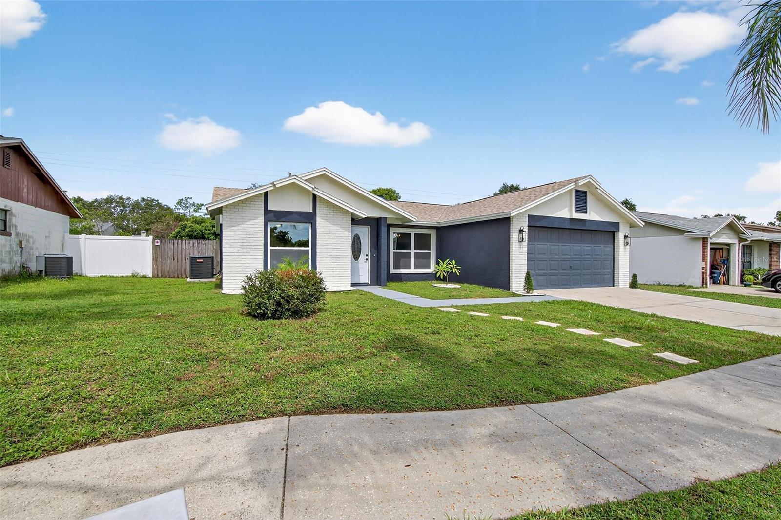 Image 69 of 91 For 747 Stillview Circle
