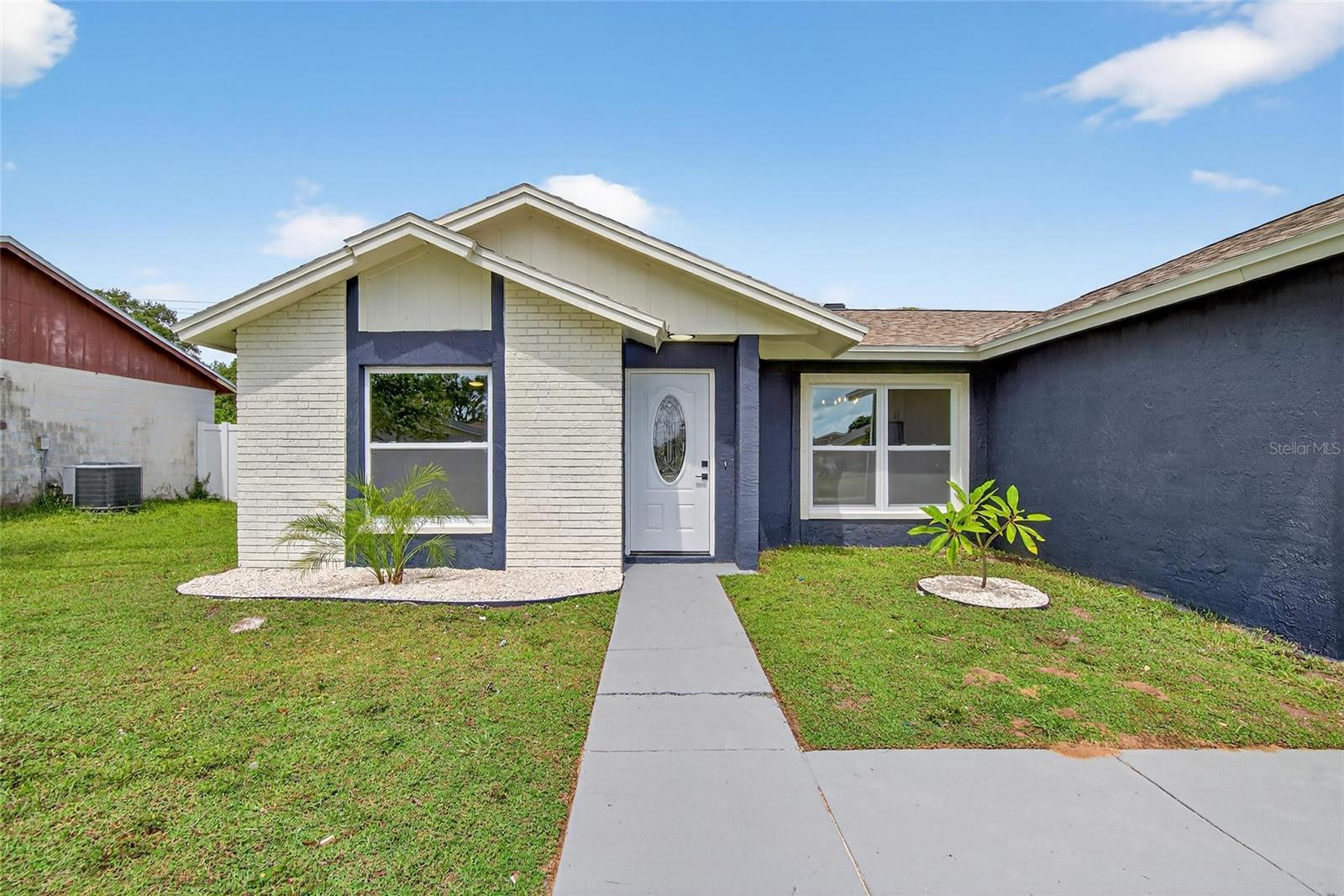 Image 7 of 91 For 747 Stillview Circle