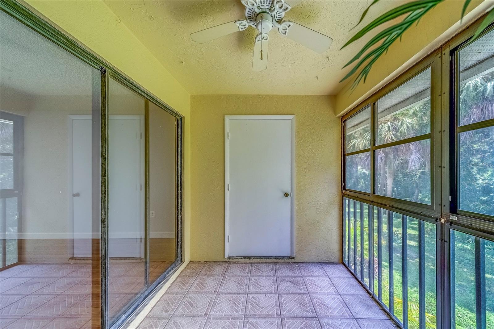 Image 23 of 78 For 3001 58th Avenue S 904
