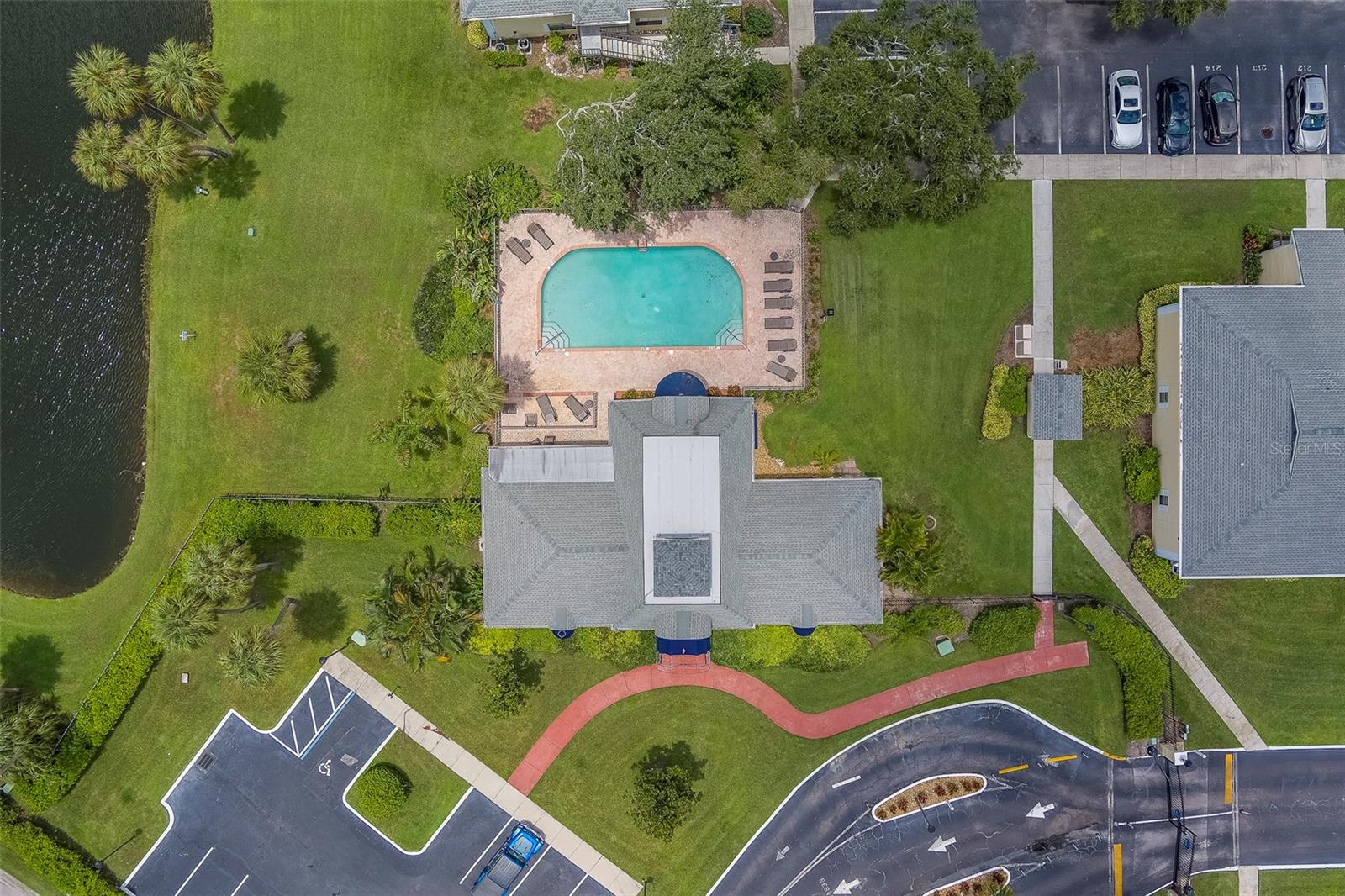 Image 47 of 78 For 3001 58th Avenue S 904