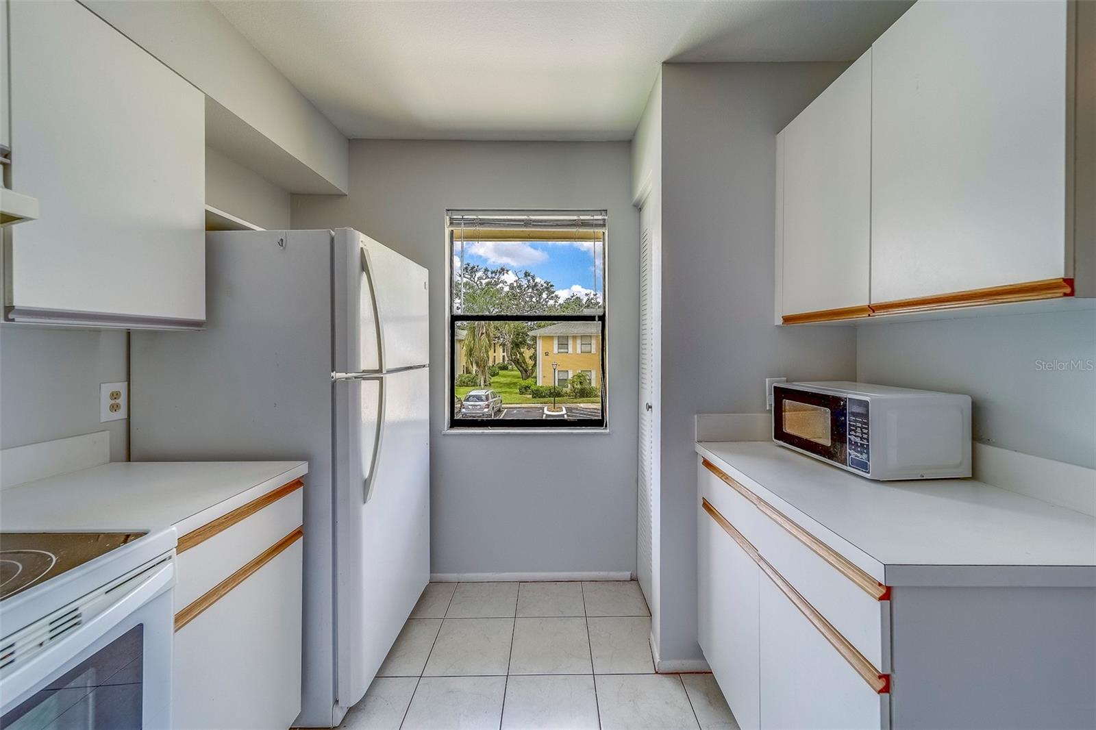 Image 7 of 78 For 3001 58th Avenue S 904