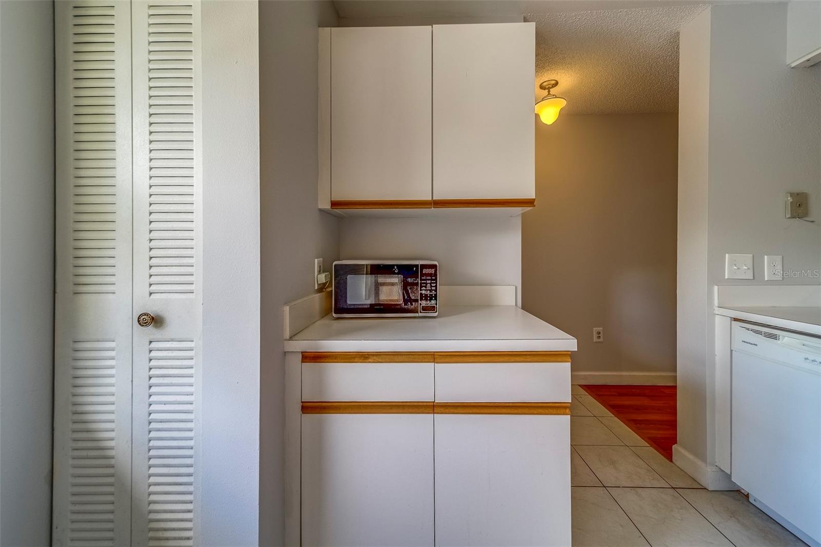 Image 8 of 78 For 3001 58th Avenue S 904