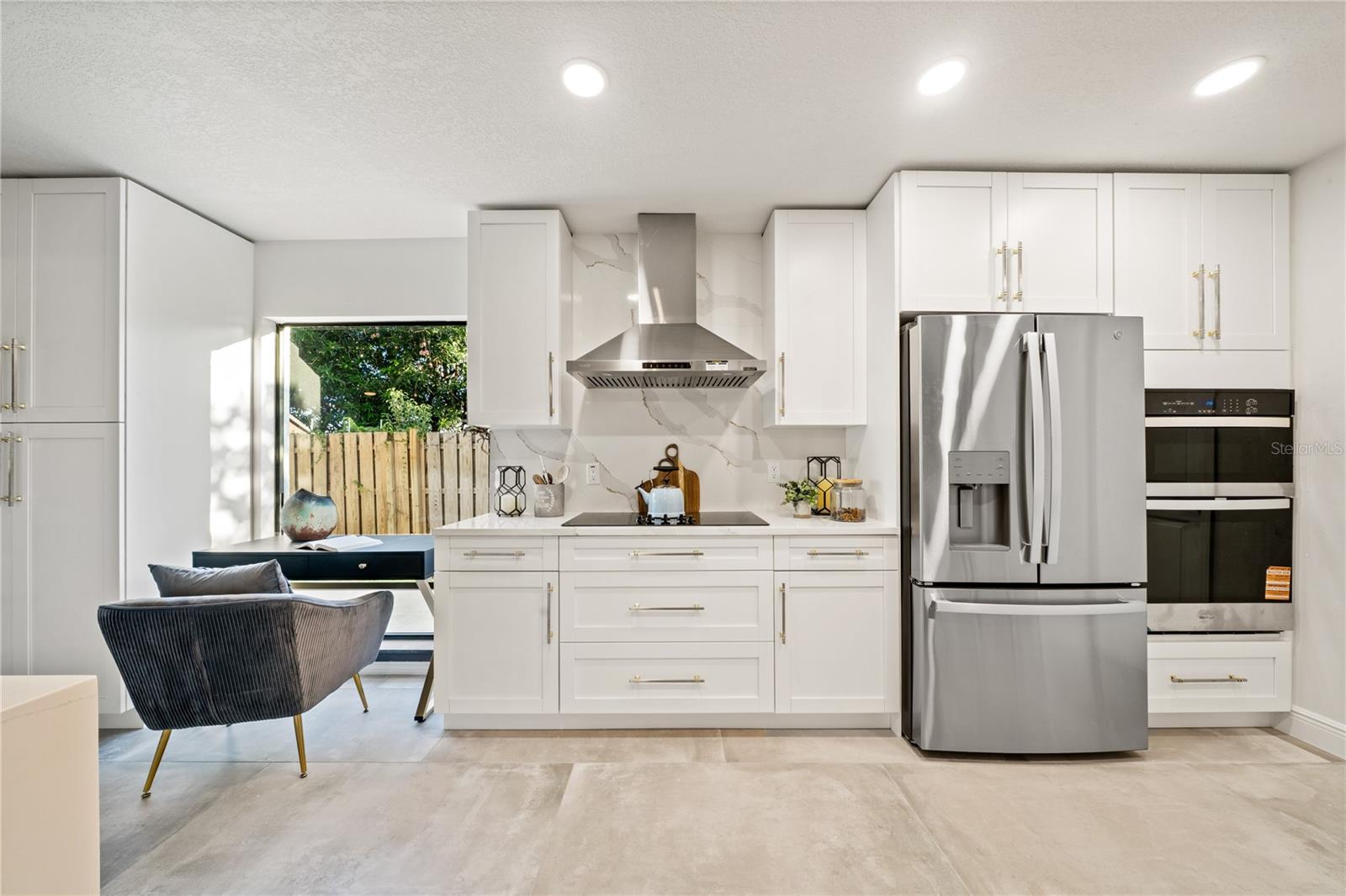 Image 18 of 96 For 8304 Palma Vista Lane