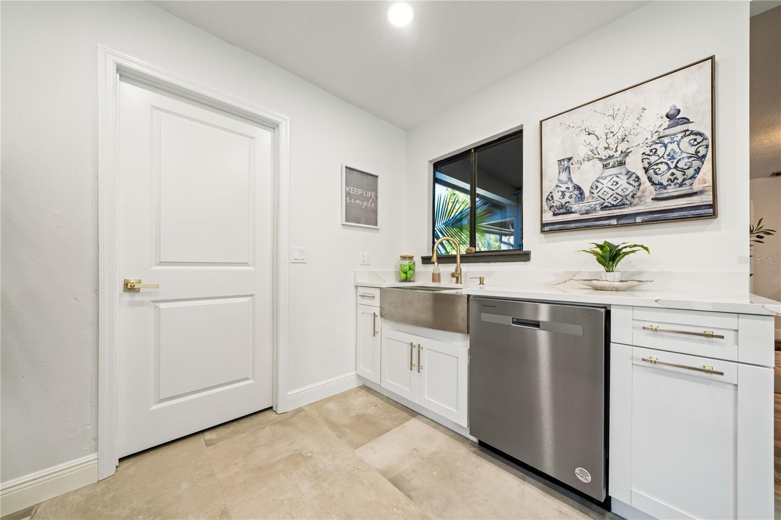 Image 21 of 96 For 8304 Palma Vista Lane