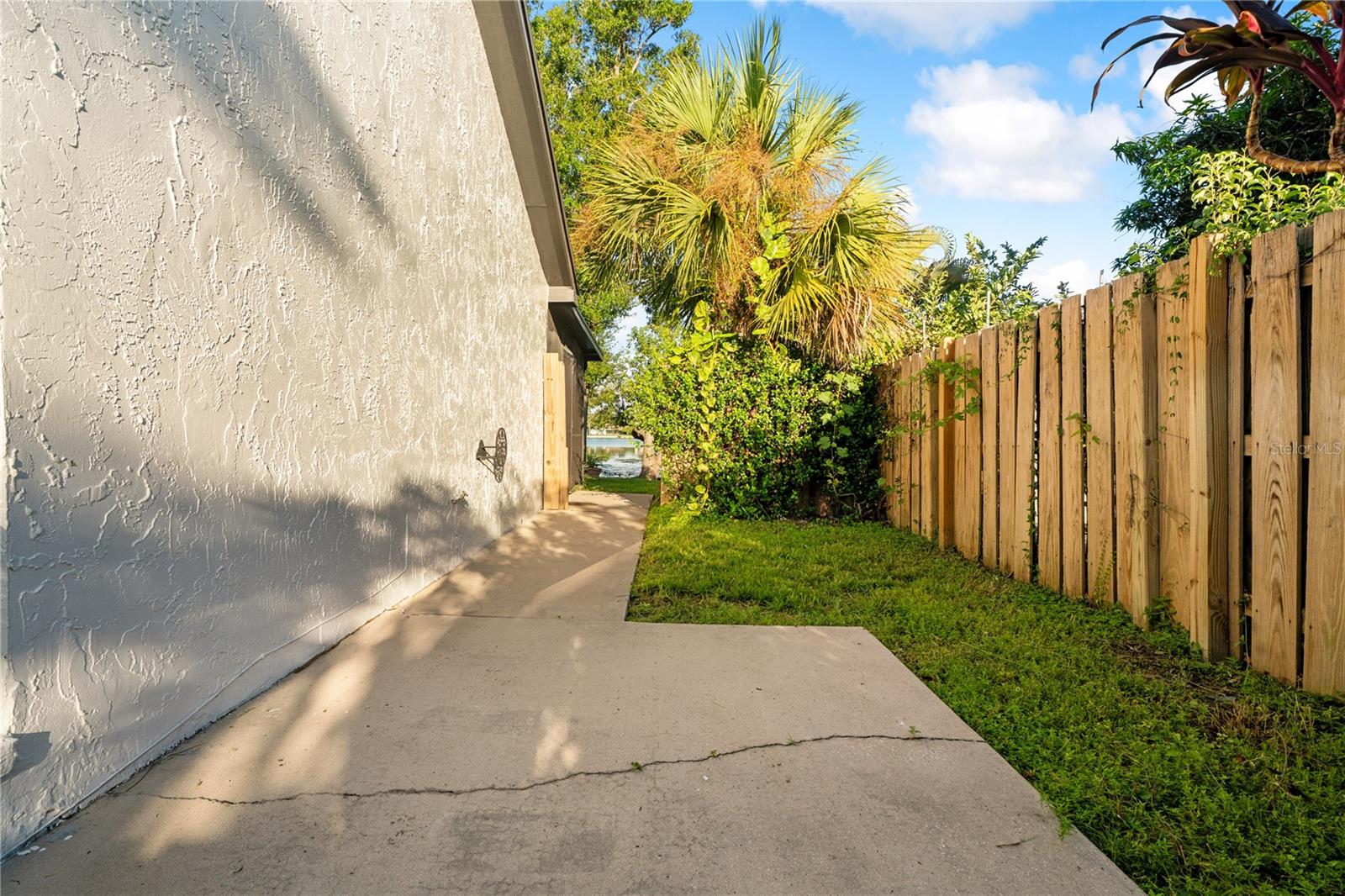 Image 84 of 96 For 8304 Palma Vista Lane