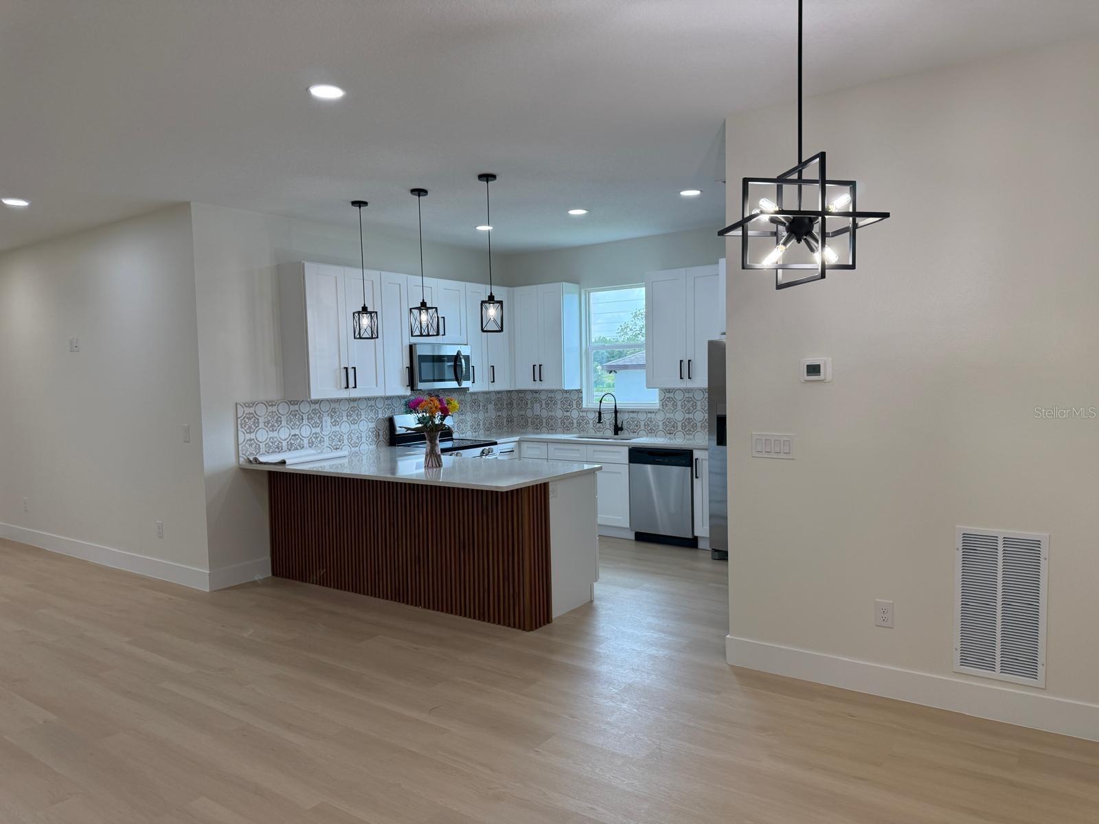 Image 13 of 46 For 126 Canby Circle