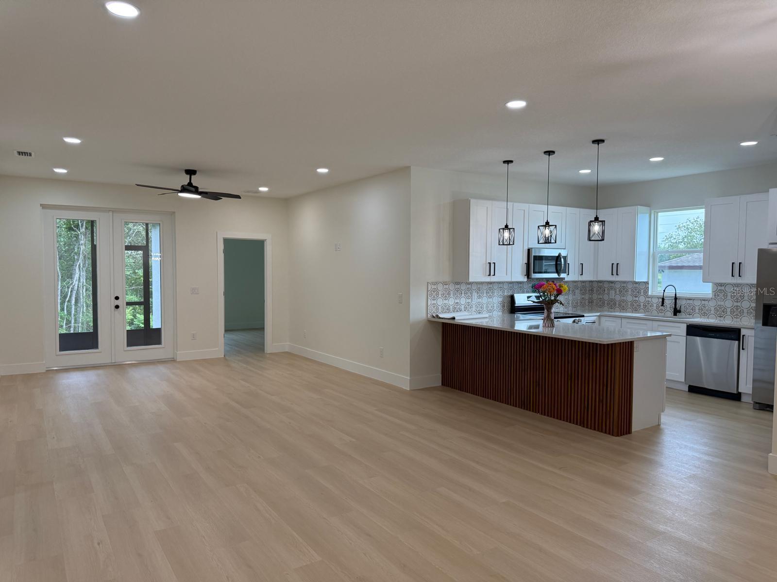 Image 17 of 46 For 126 Canby Circle