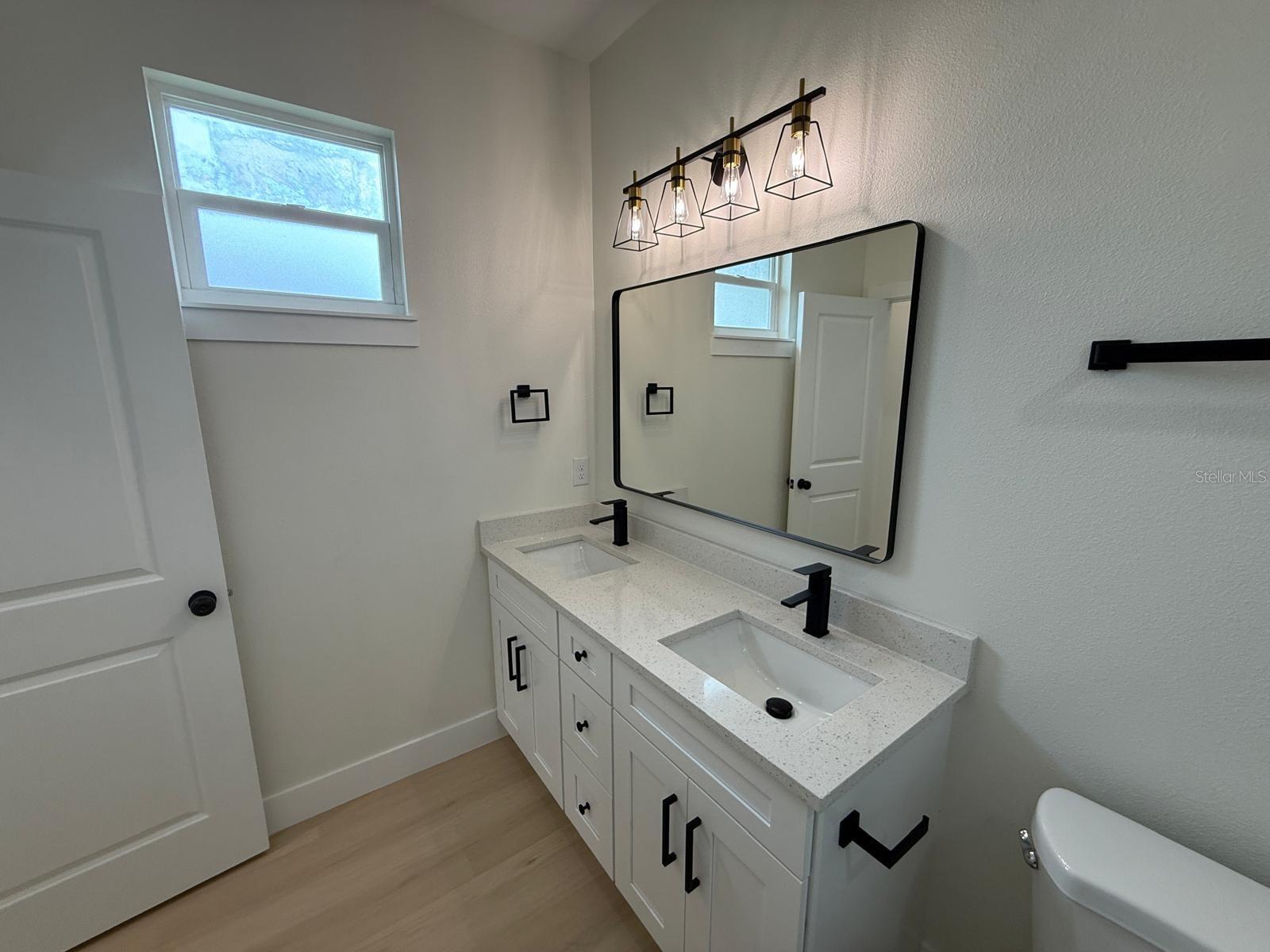 Image 26 of 46 For 126 Canby Circle