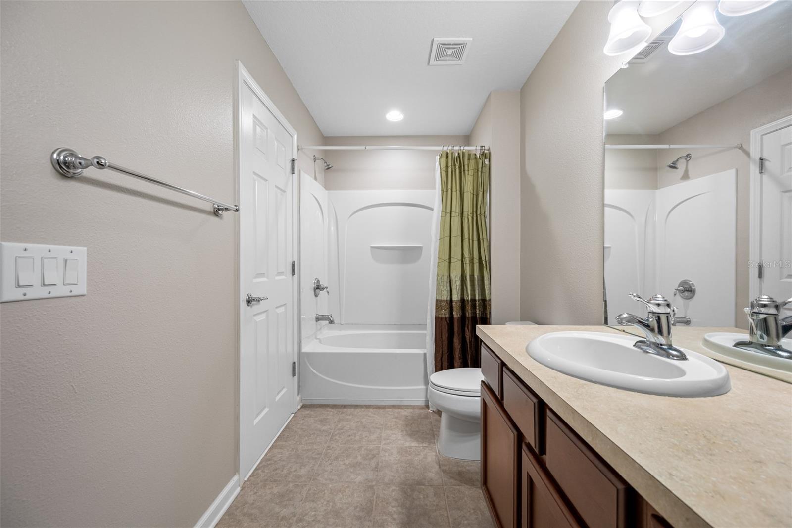 Image 23 of 34 For 10135 Westpark Preserve Boulevard