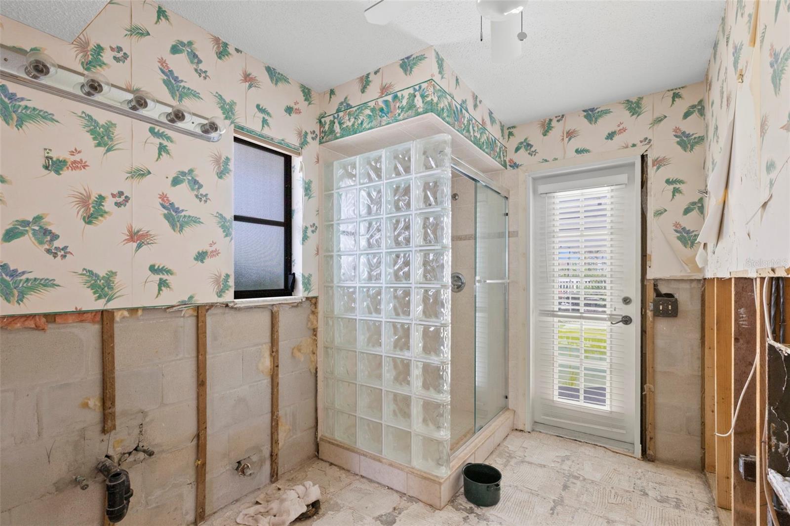 Image 31 of 43 For 5030 Porpoise Place