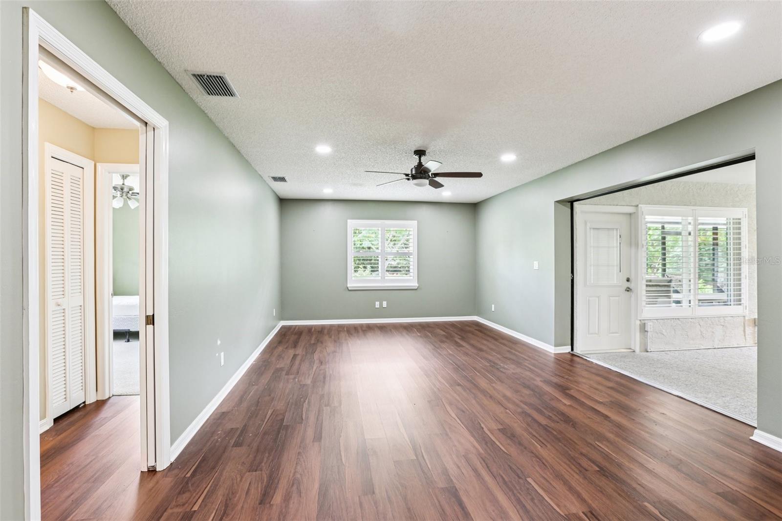 Image 18 of 72 For 1812 New Bedford Drive