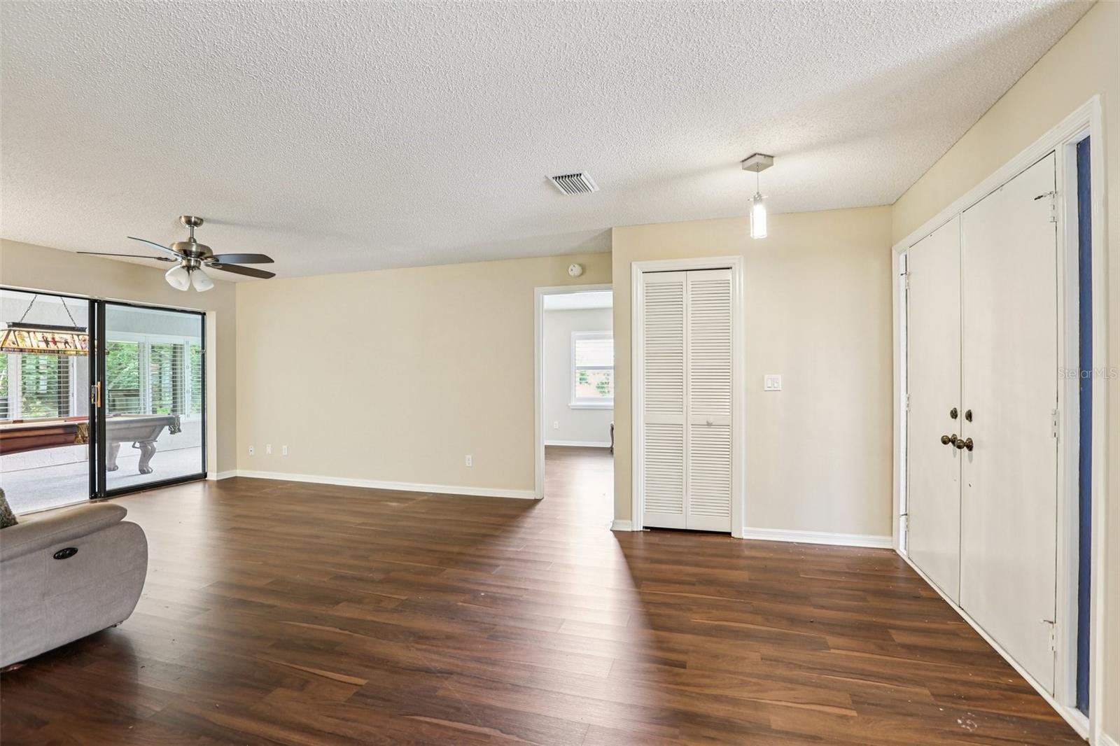 Image 20 of 72 For 1812 New Bedford Drive