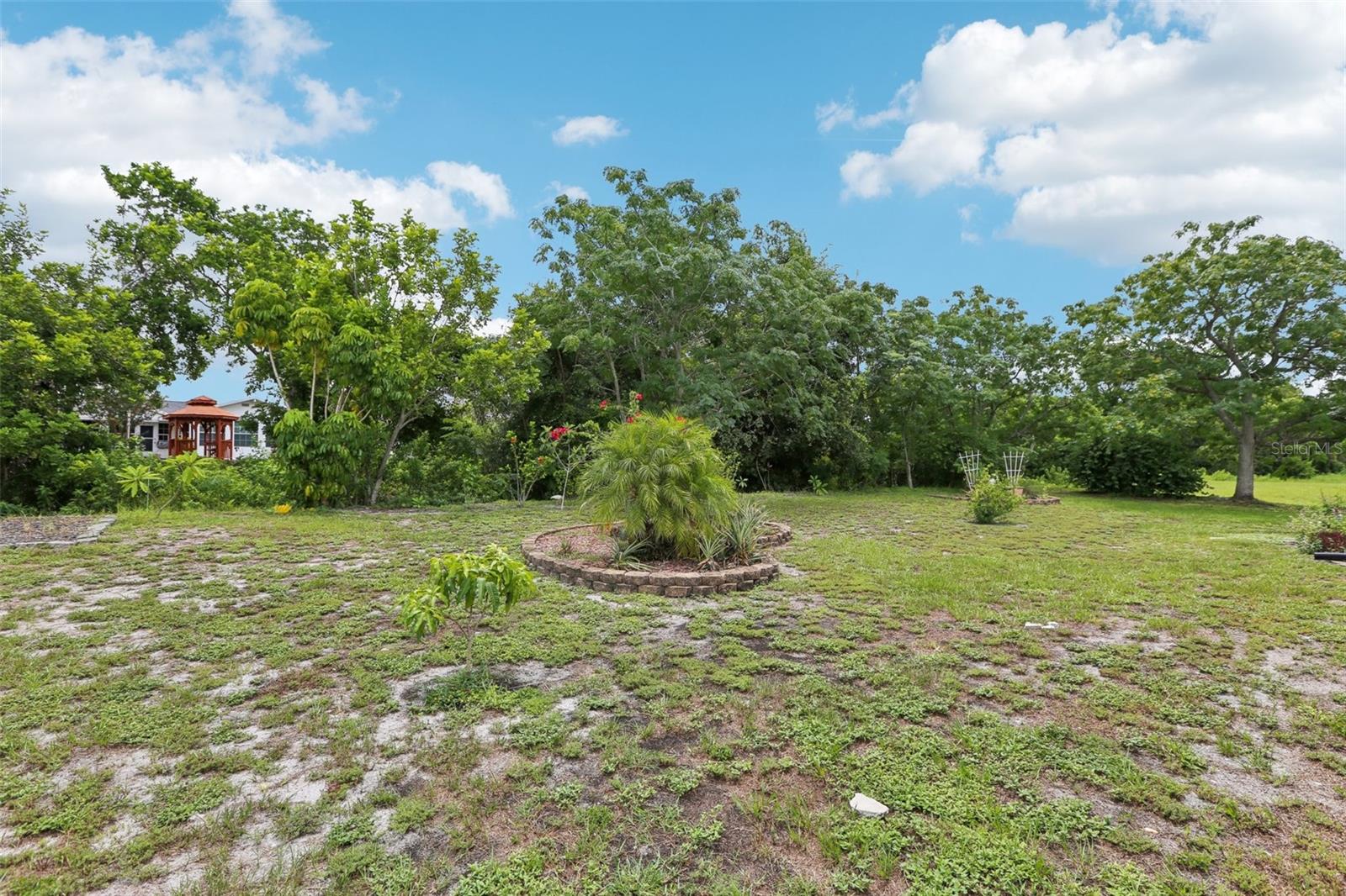 Image 45 of 72 For 1812 New Bedford Drive