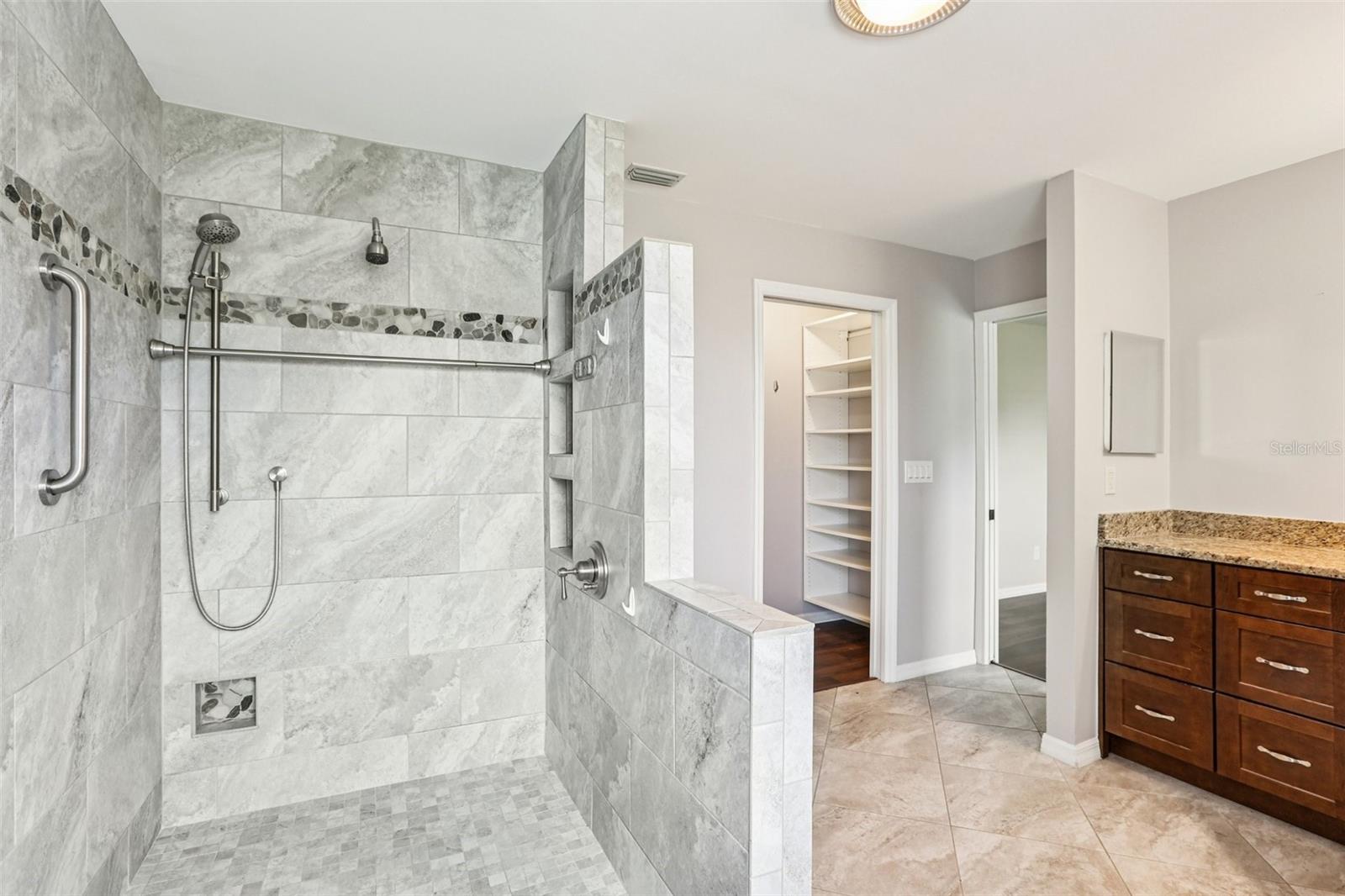 Image 49 of 72 For 1812 New Bedford Drive