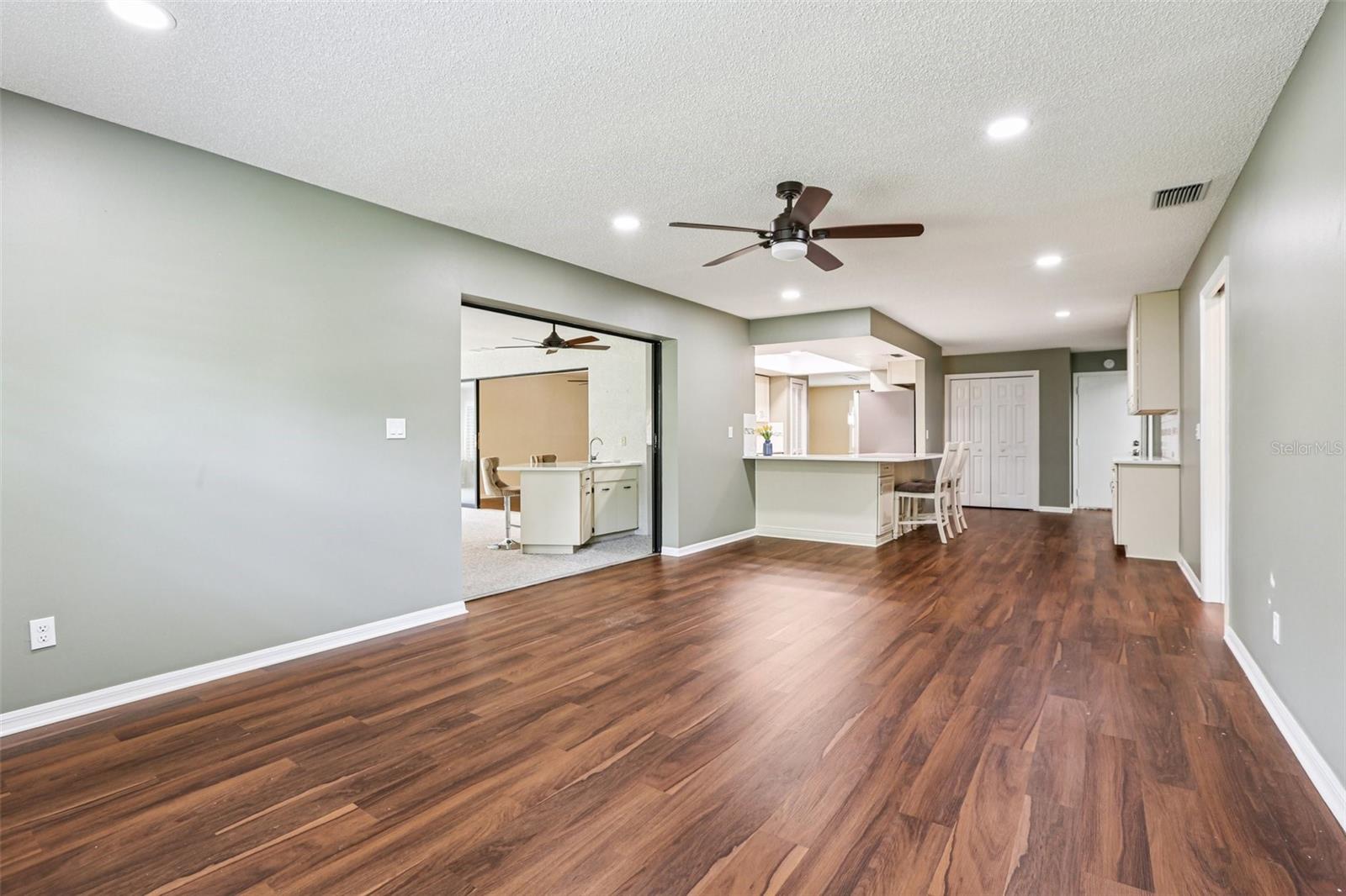 Image 9 of 72 For 1812 New Bedford Drive