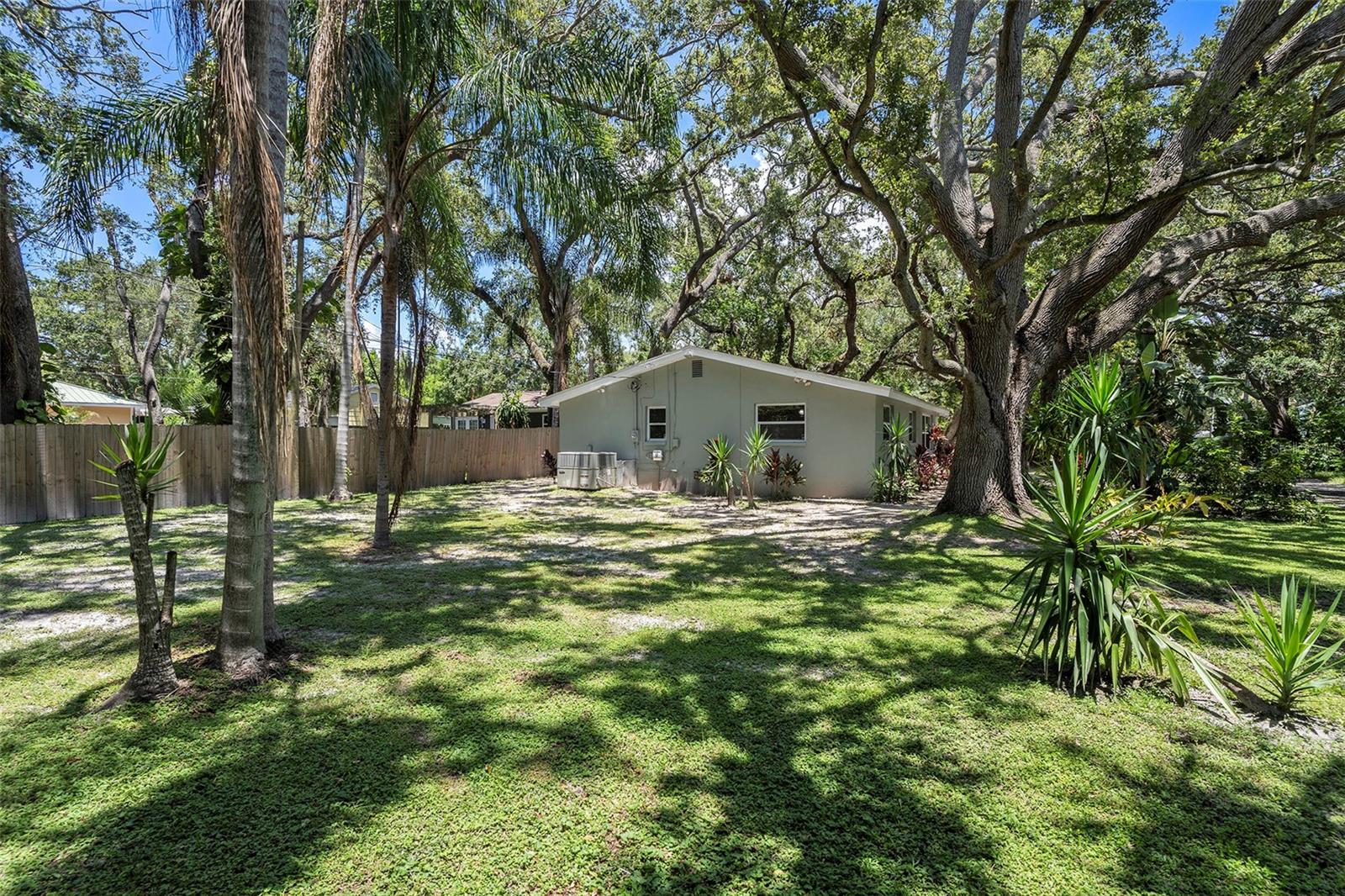 Image 22 of 31 For 600 Tangerine Avenue