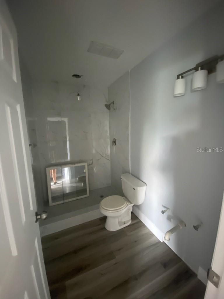 Image 11 of 18 For 9013 Tudor Drive G105