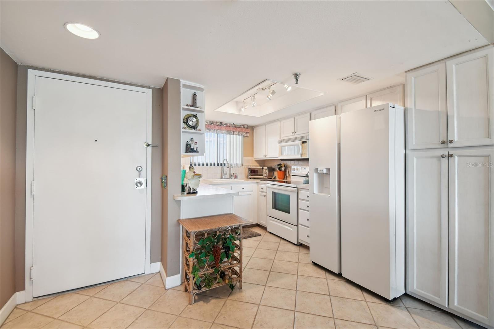 Image 18 of 96 For 5915 Sea Ranch Drive 209