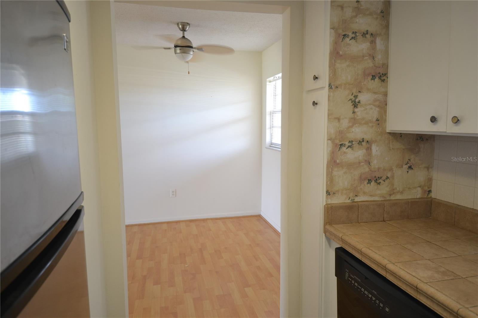 Image 11 of 37 For 5154 Turquoise Lane 207