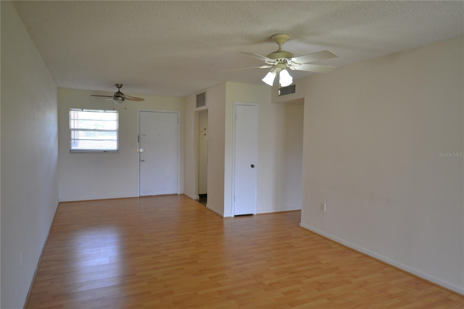 Image 16 of 37 For 5154 Turquoise Lane 207