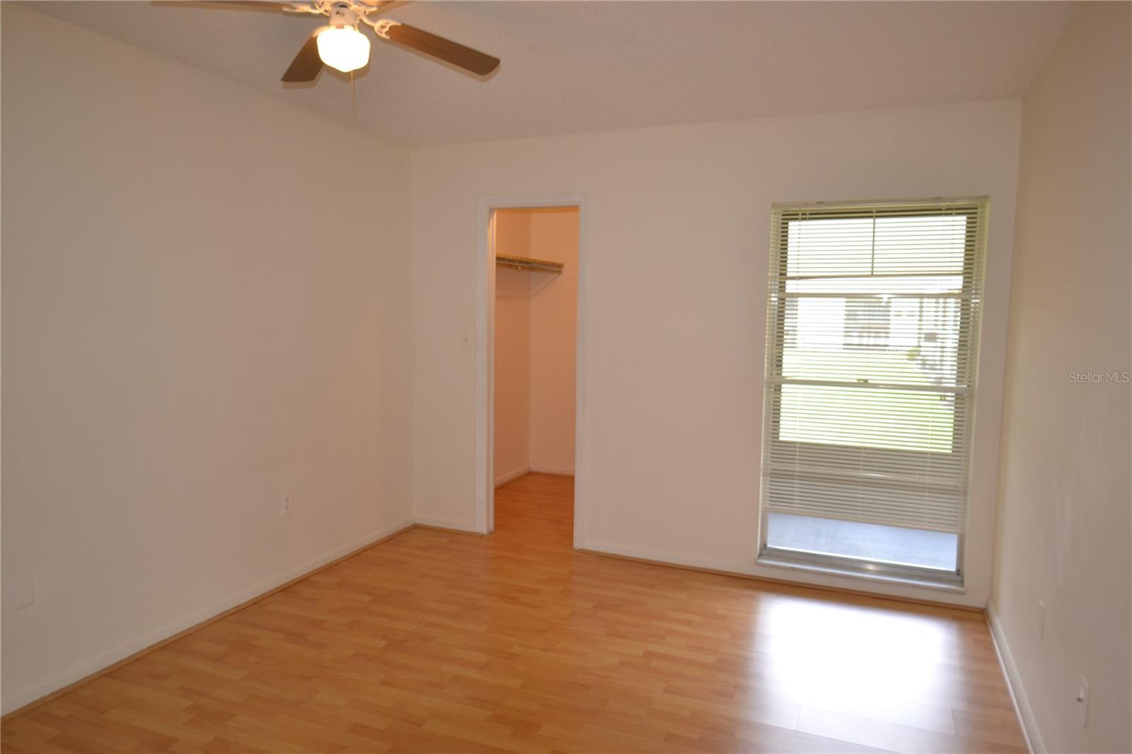 Image 21 of 37 For 5154 Turquoise Lane 207