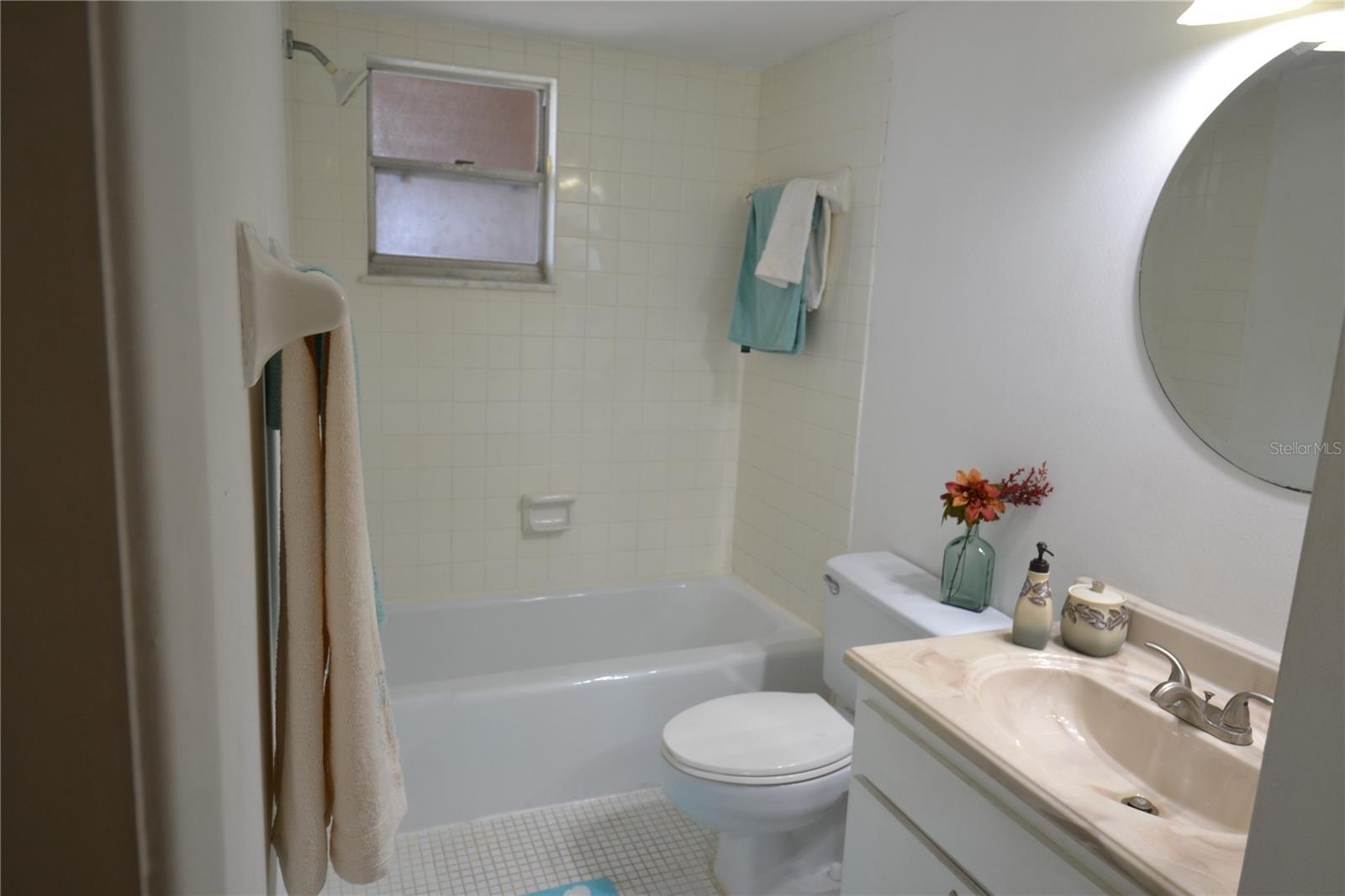 Image 27 of 37 For 5154 Turquoise Lane 207