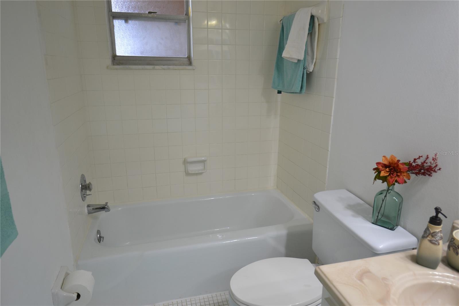 Image 31 of 37 For 5154 Turquoise Lane 207