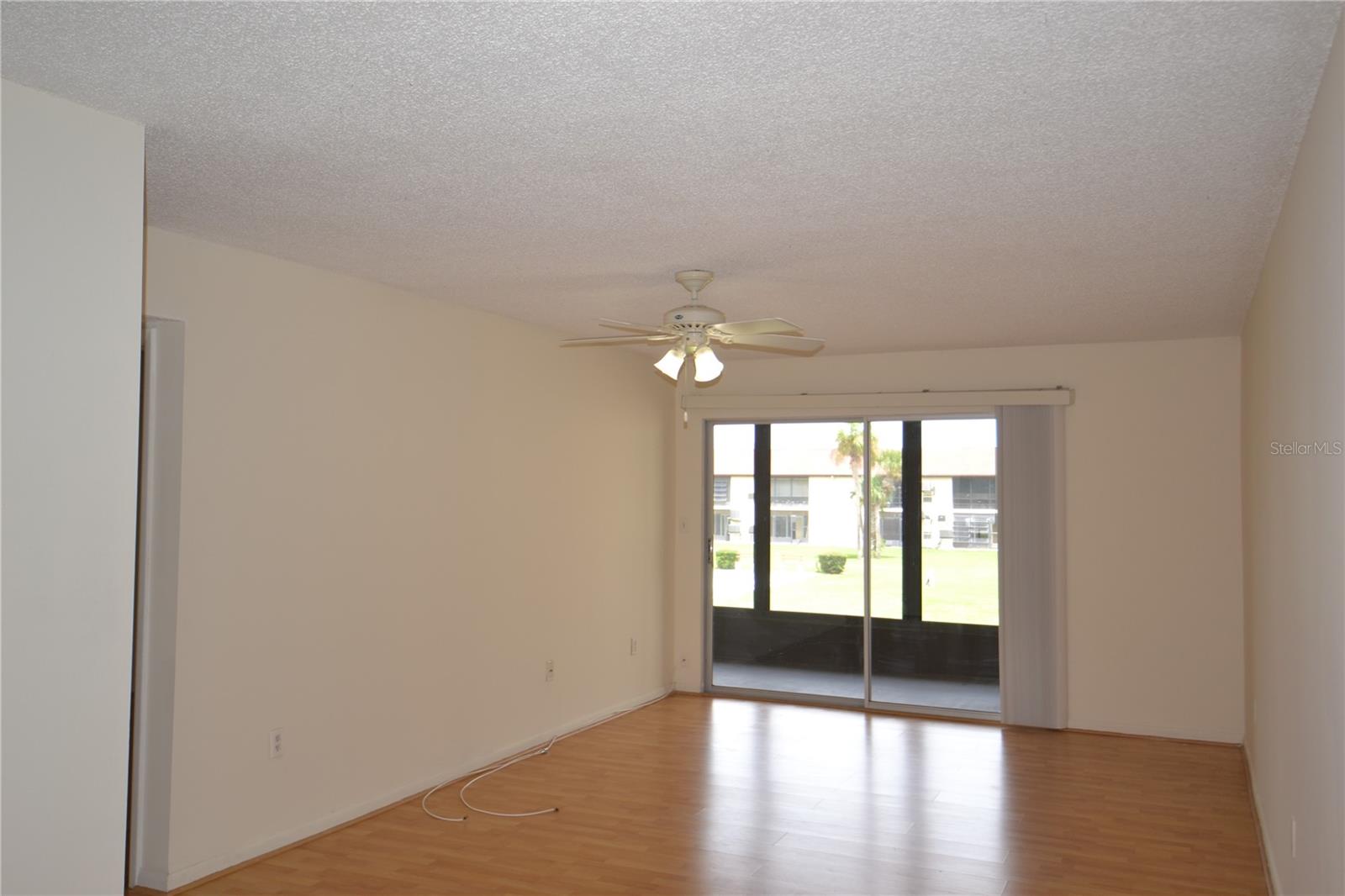 Image 39 of 50 For 5154 Turquoise Lane 207