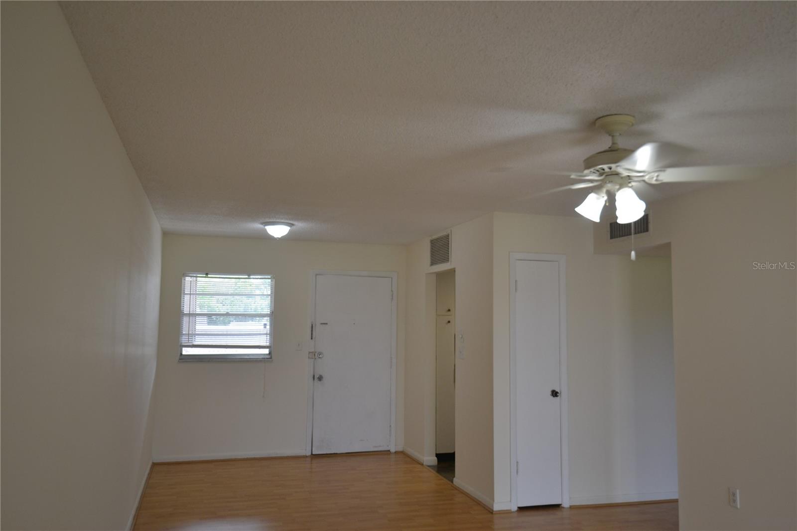 Image 40 of 50 For 5154 Turquoise Lane 207