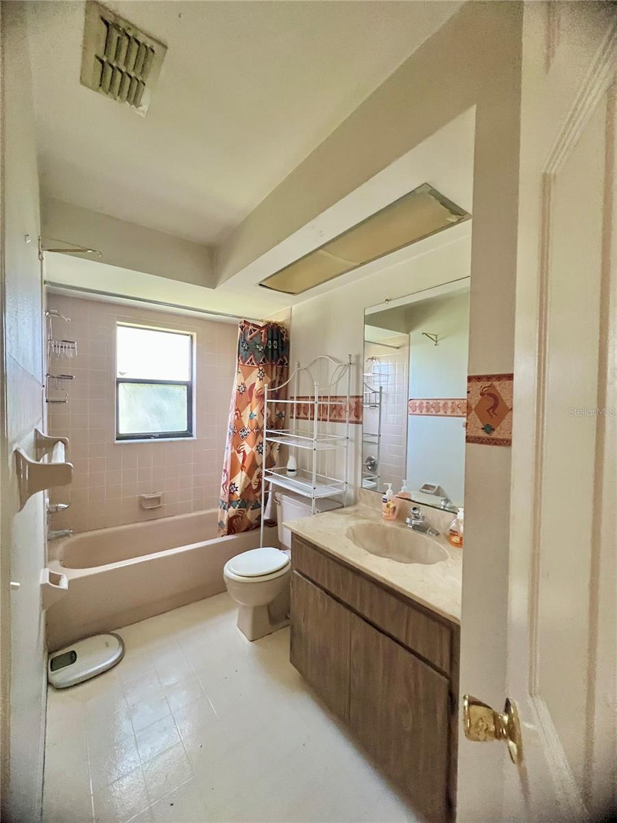 Image 10 of 19 For 1689 Monterey Drive