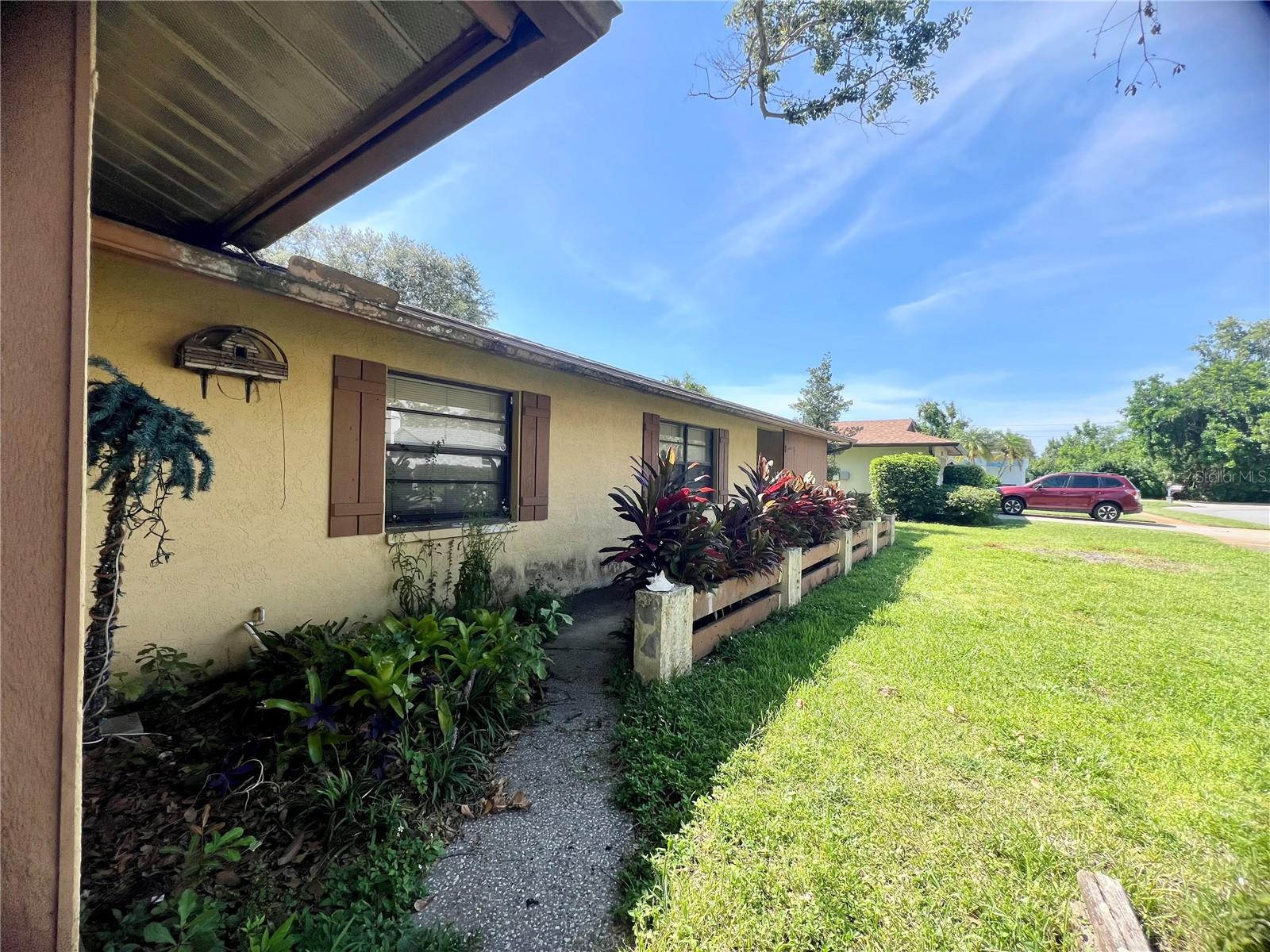 Image 6 of 19 For 1689 Monterey Drive