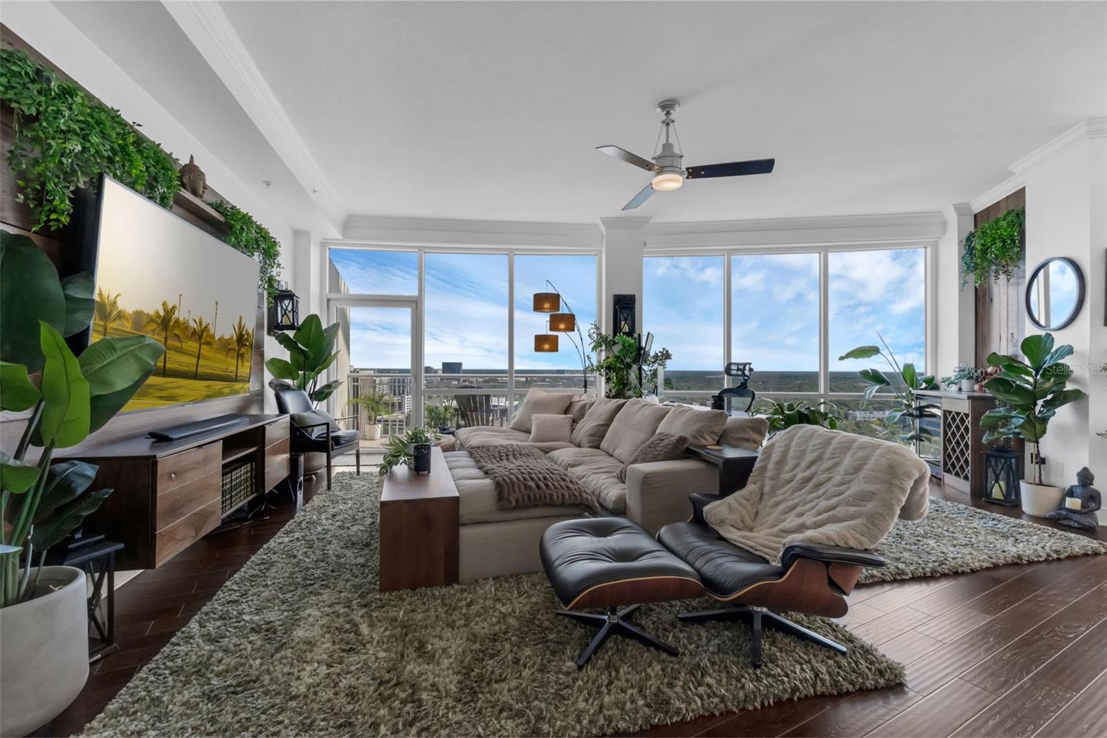 Image 16 of 63 For 322 Central Boulevard 2101