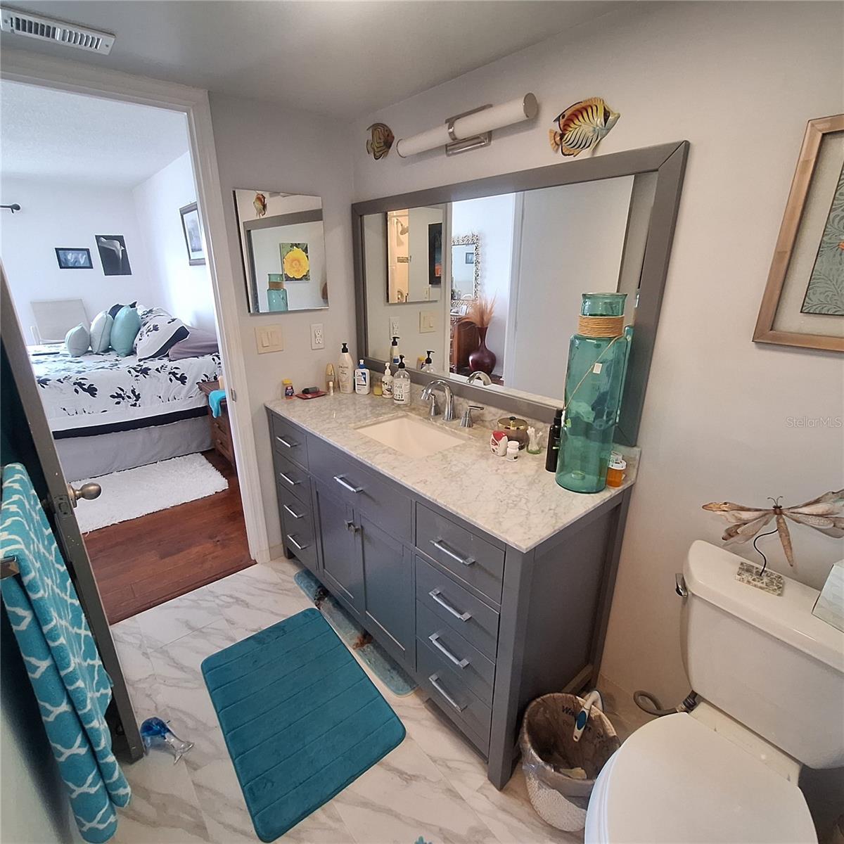 Image 14 of 56 For 719 Pinellas Bayway S 203