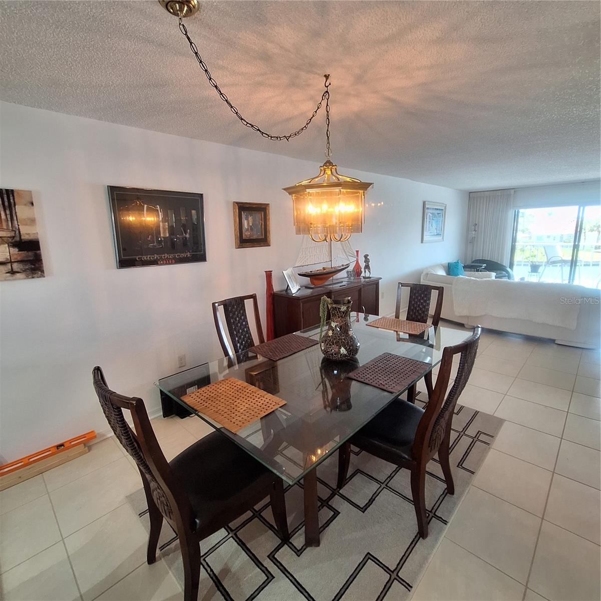 Image 17 of 56 For 719 Pinellas Bayway S 203