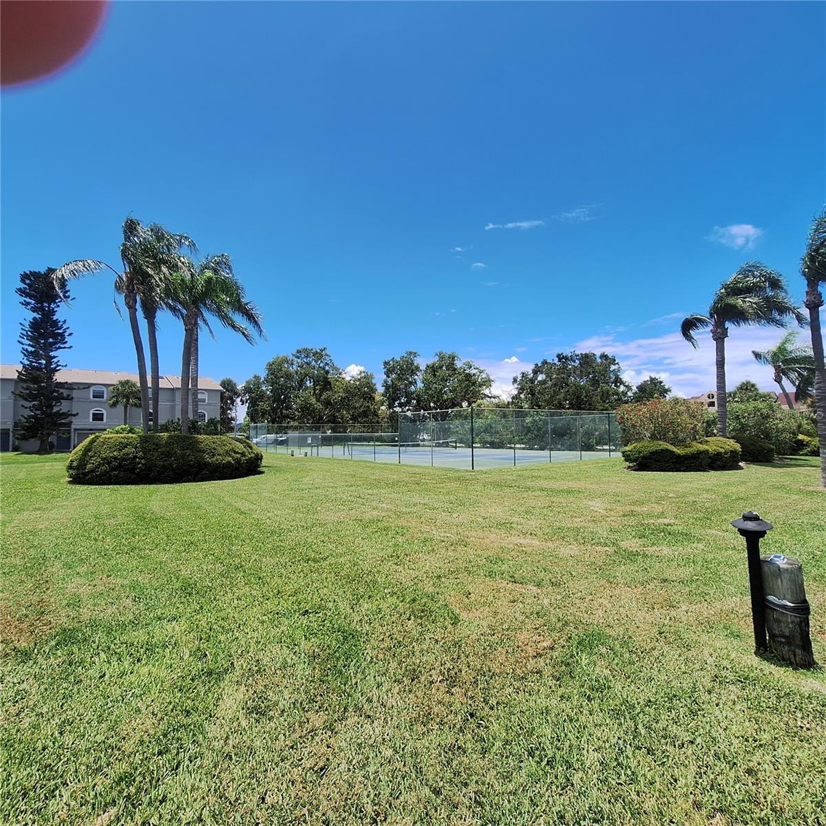 Image 48 of 56 For 719 Pinellas Bayway S 203