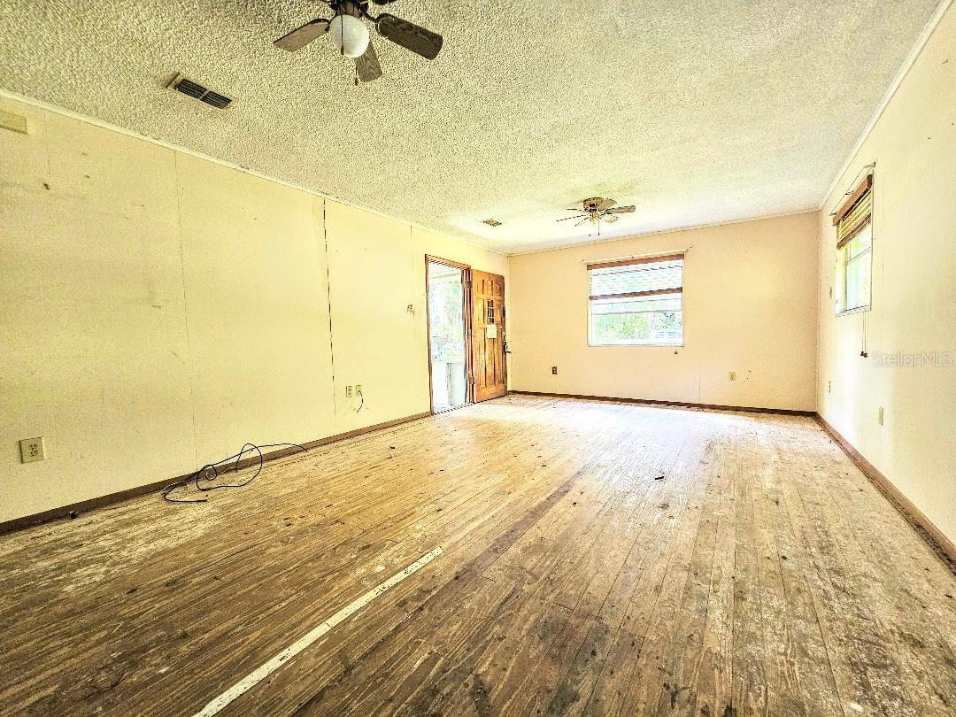 Image 6 of 15 For 1348 Cr 605  