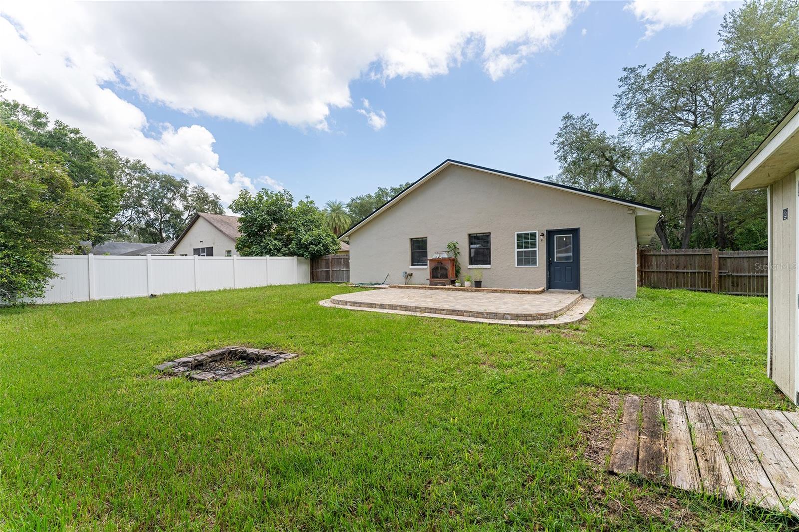 Image 31 of 49 For 40001 Parkinsonisa St