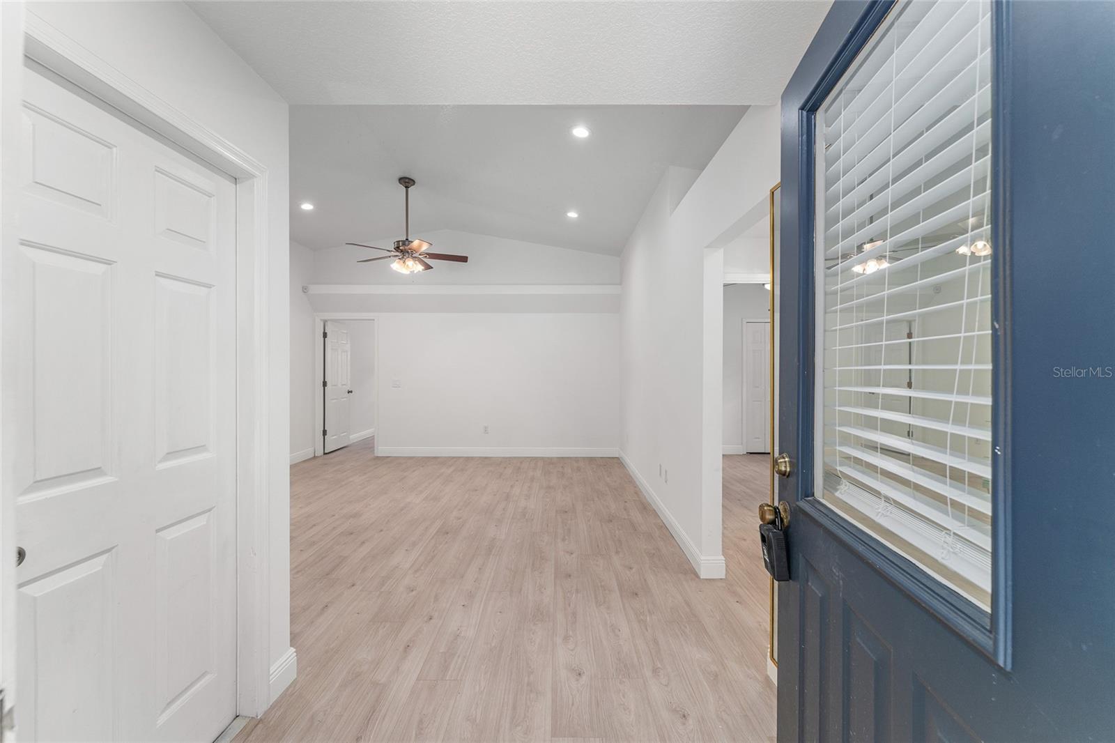 Image 6 of 49 For 40001 Parkinsonisa St