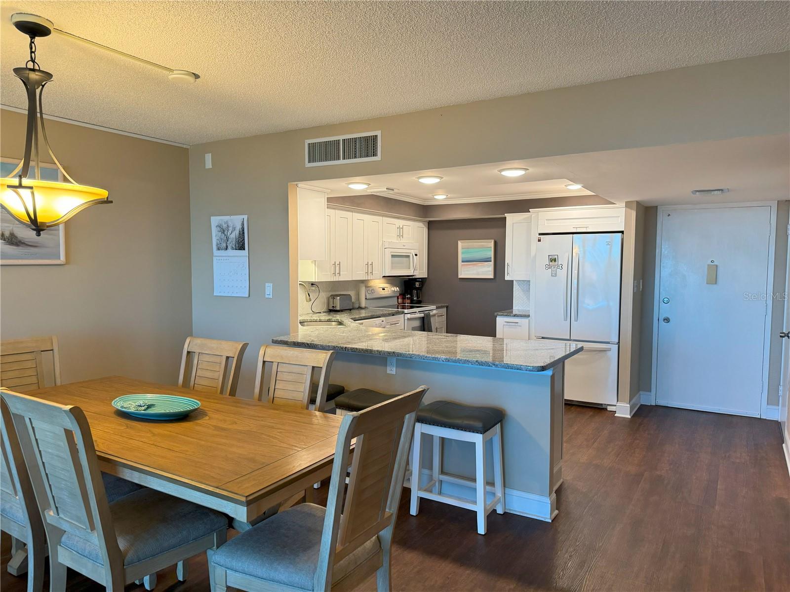 Image 5 of 22 For 7400 Sun Island Drive S 603