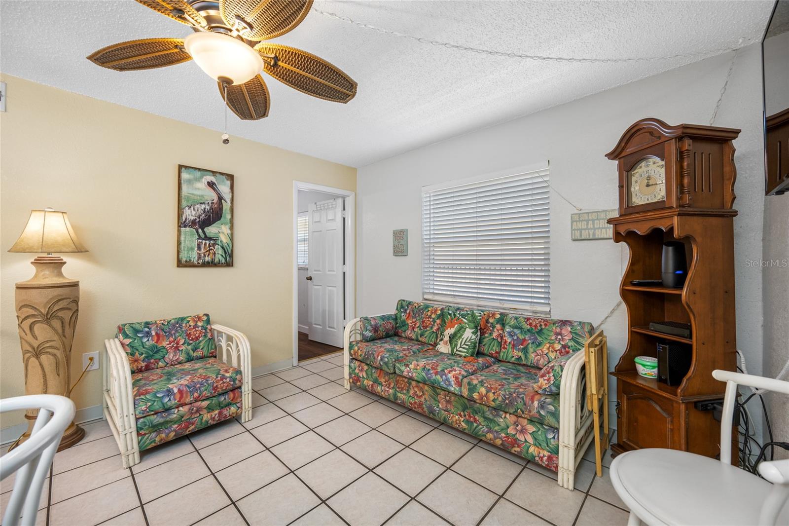 Image 9 of 27 For 18610 Gulf Boulevard 711