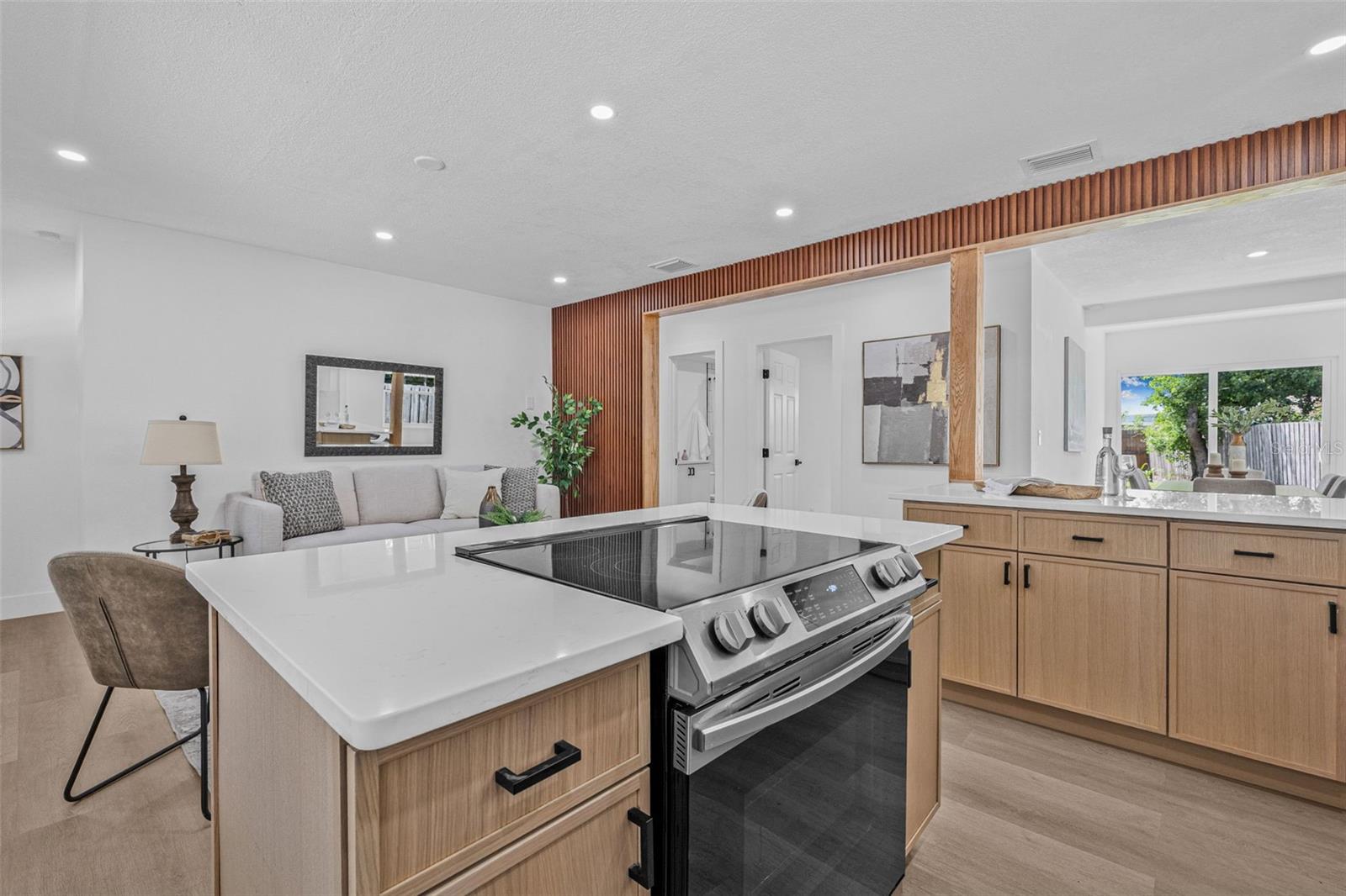 Image 14 of 31 For 1106 29th Street N